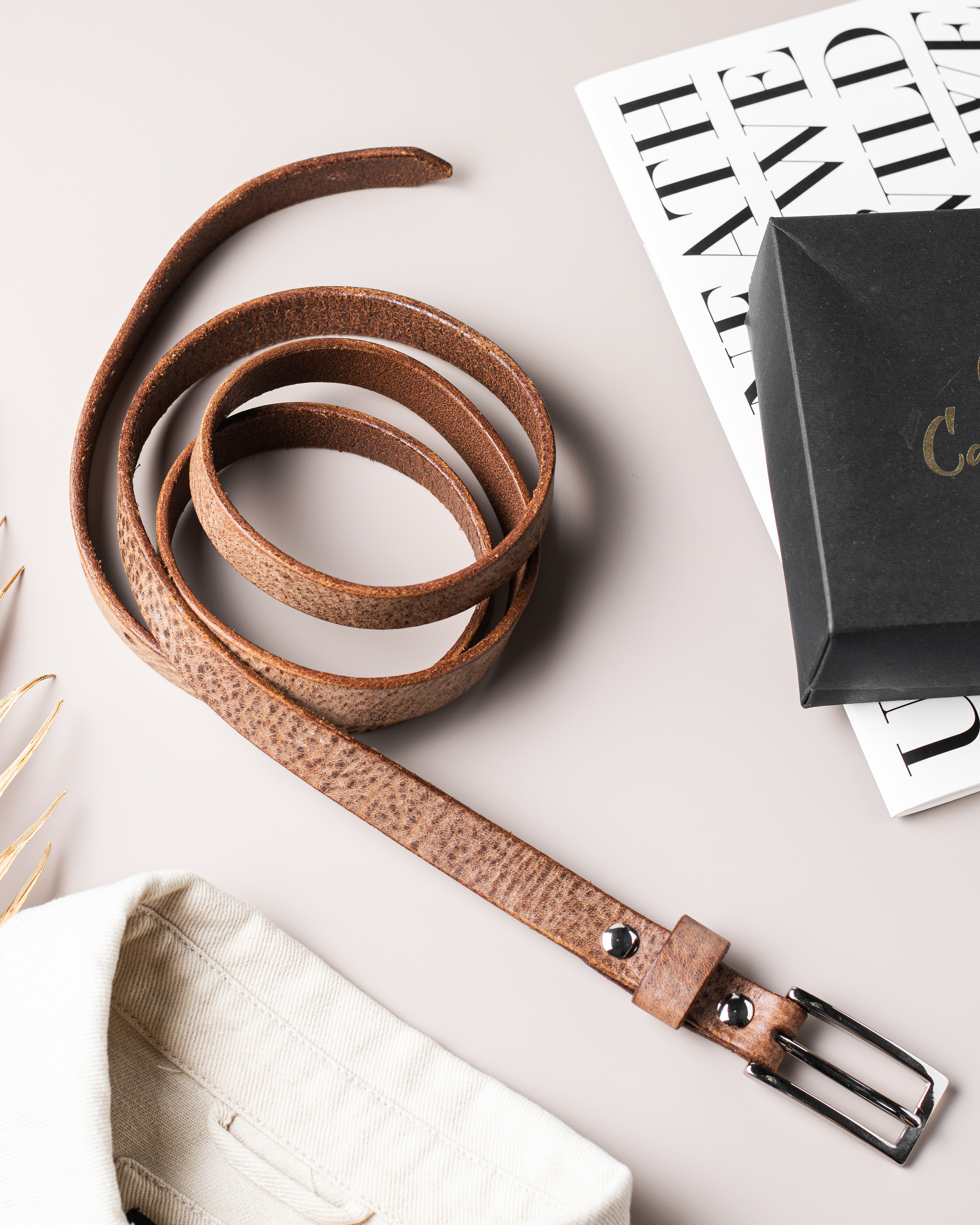 Фотографии кожаных ремней для маркетплейсов, сайта и соц. сетей. Предметный и фуд-фотограф в Москве Мария Гладких