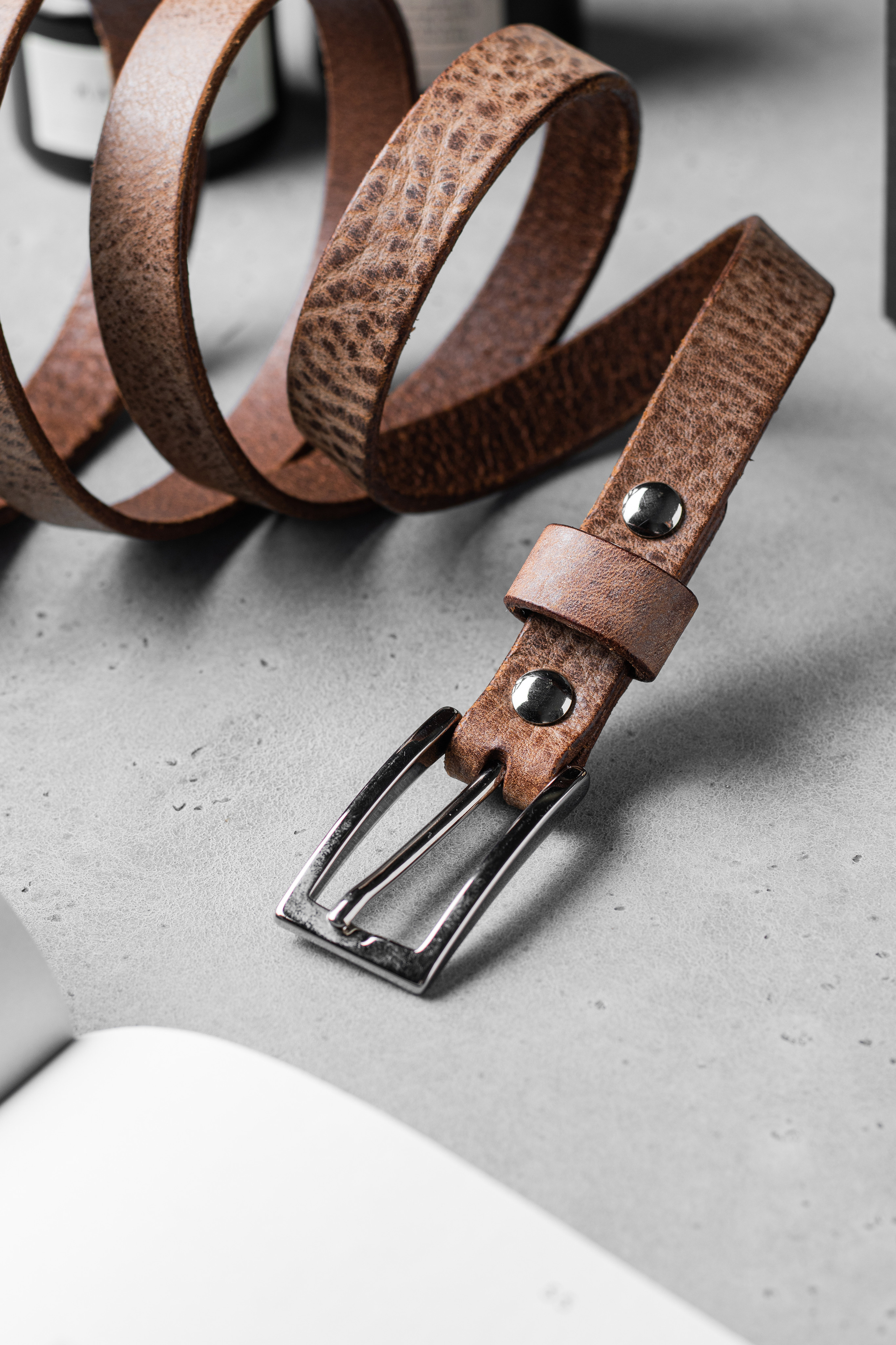 Фотографии кожаных ремней для маркетплейсов, сайта и соц. сетей. Предметный и фуд-фотограф в Москве Мария Гладких