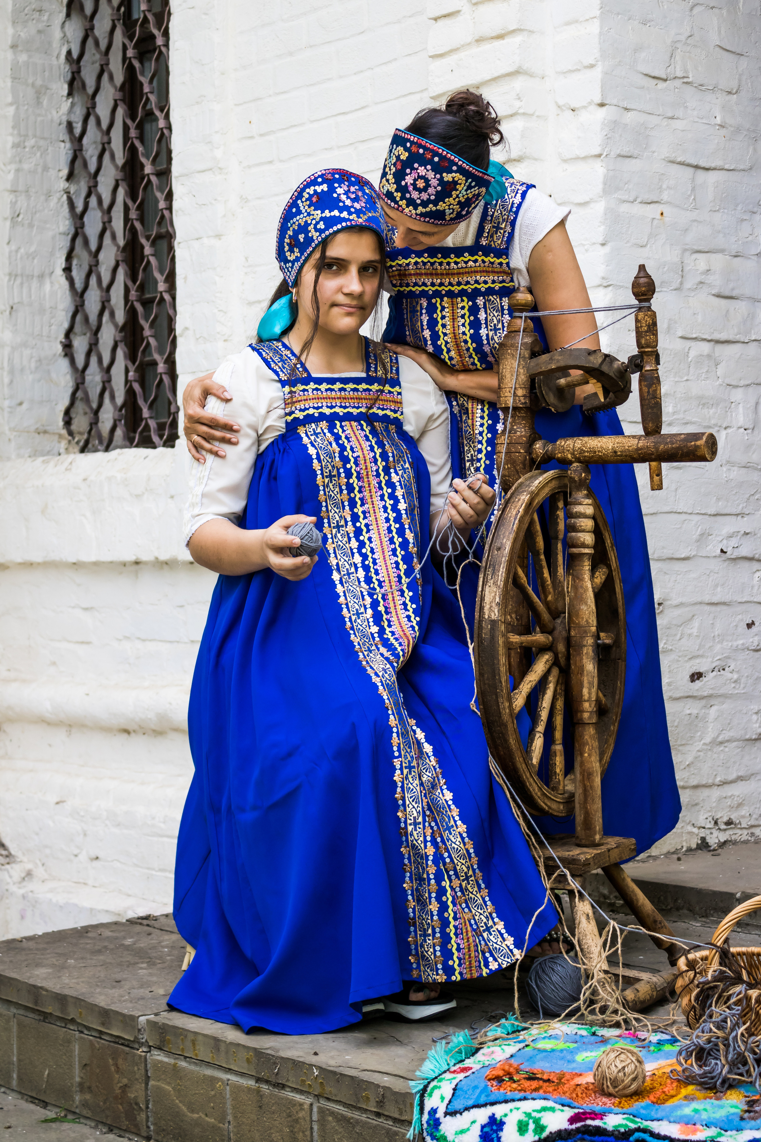 Русские красавицы в национальных костюмах. Фотограф детский и семейный Роза Юрченко в Геленджике, Краснодаре