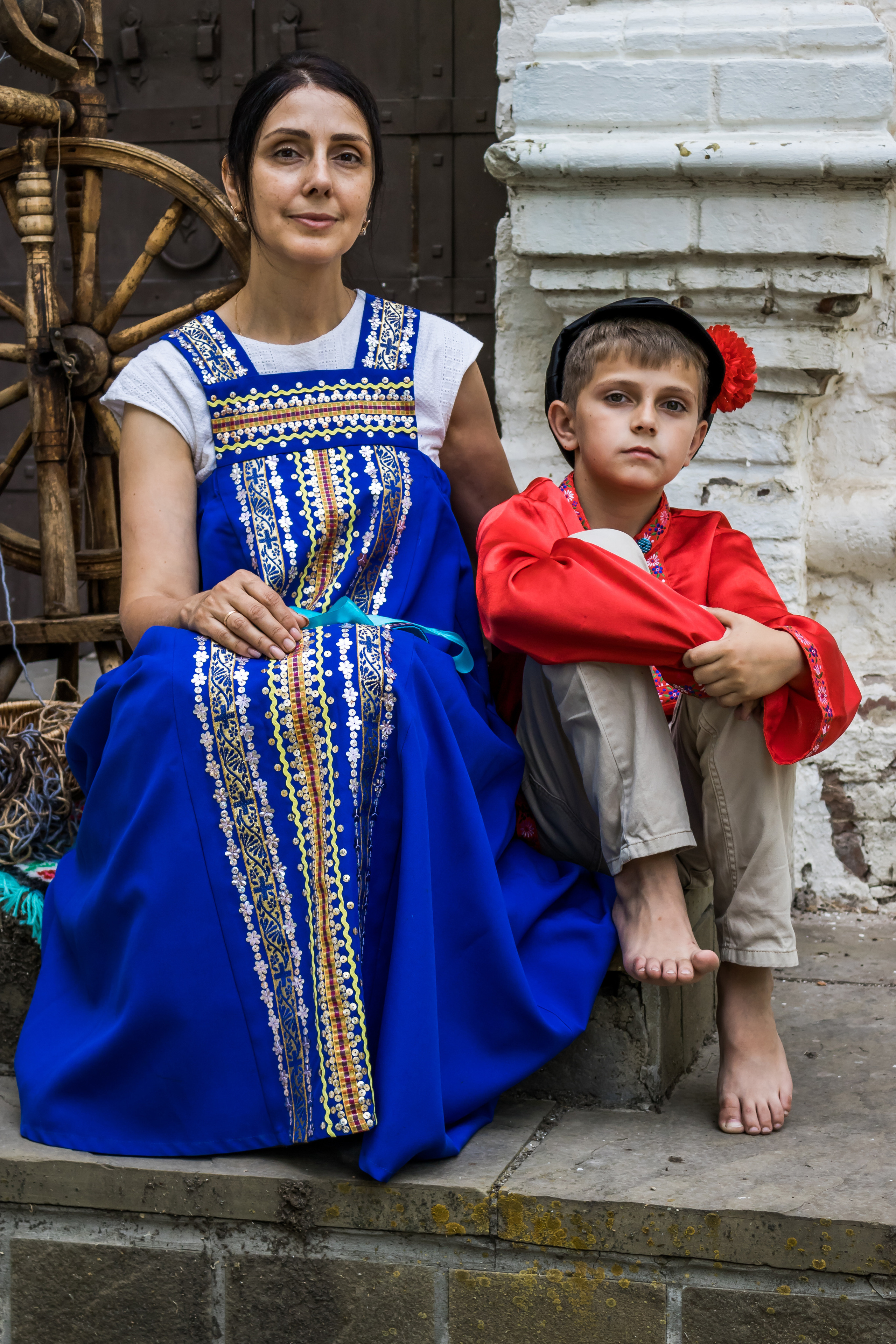 Русские красавицы в национальных костюмах. Фотограф детский и семейный Роза Юрченко в Геленджике, Краснодаре