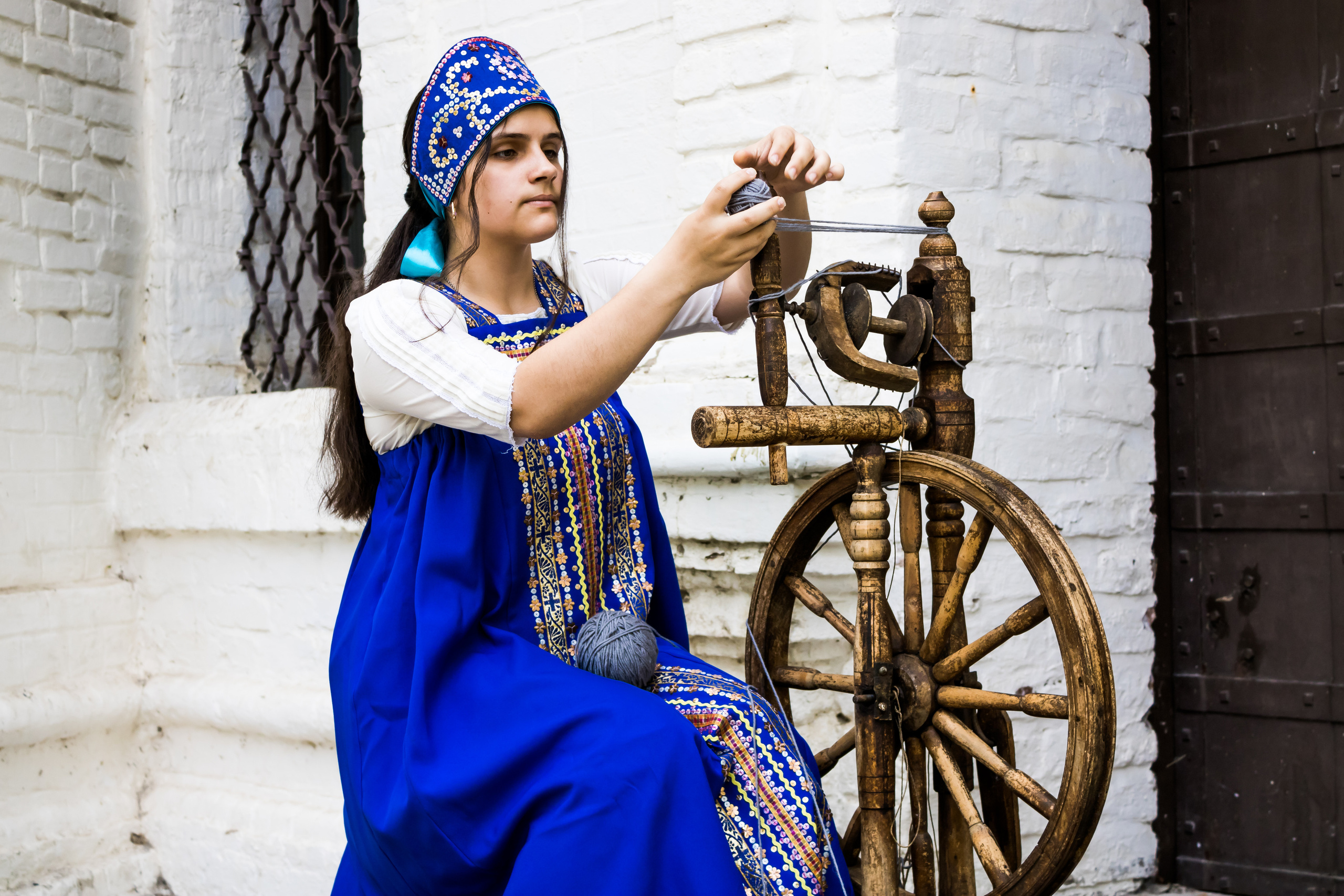 Русские красавицы в национальных костюмах. Фотограф детский и семейный Роза Юрченко в Геленджике, Краснодаре