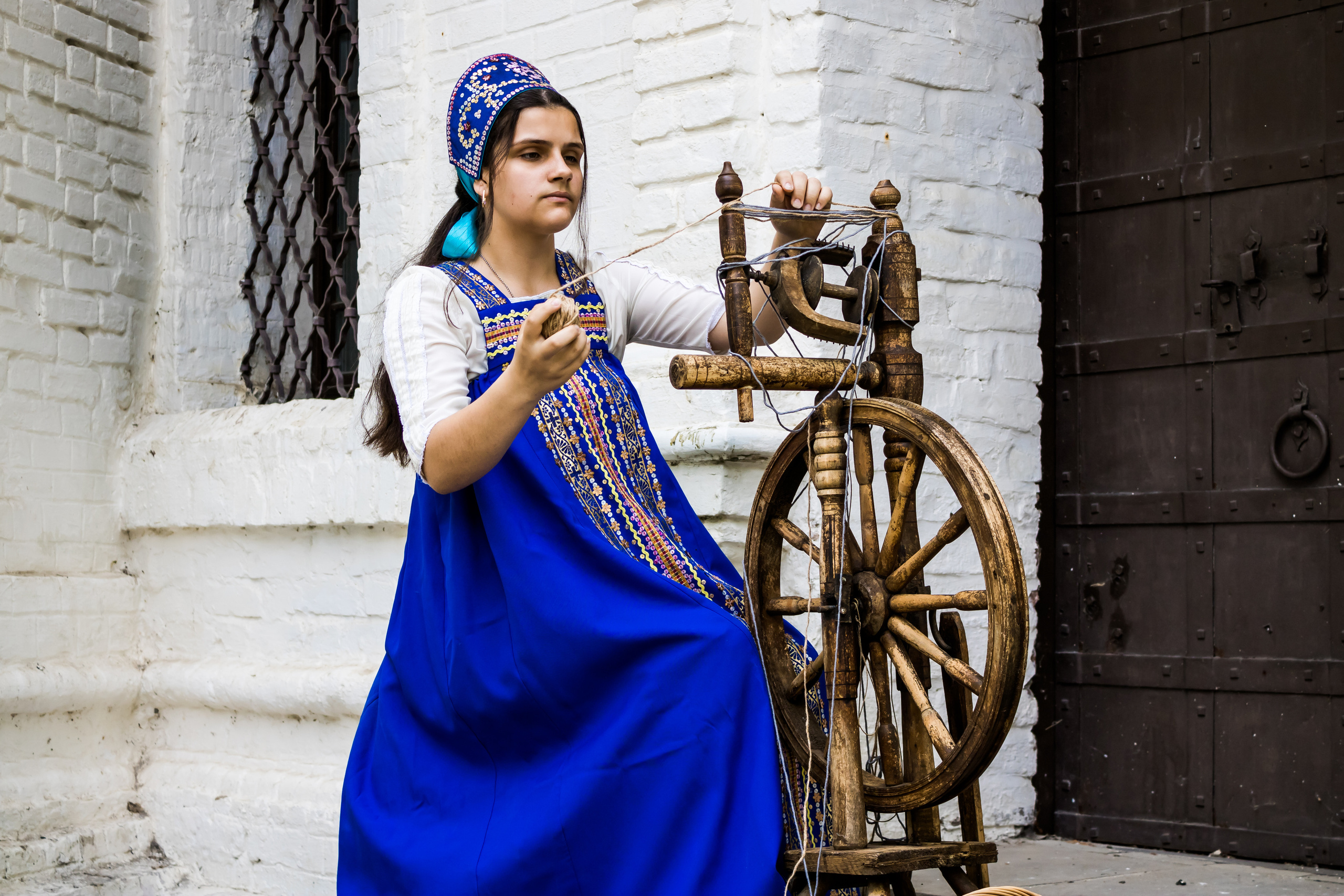 Русские красавицы в национальных костюмах. Фотограф детский и семейный Роза Юрченко в Геленджике, Краснодаре