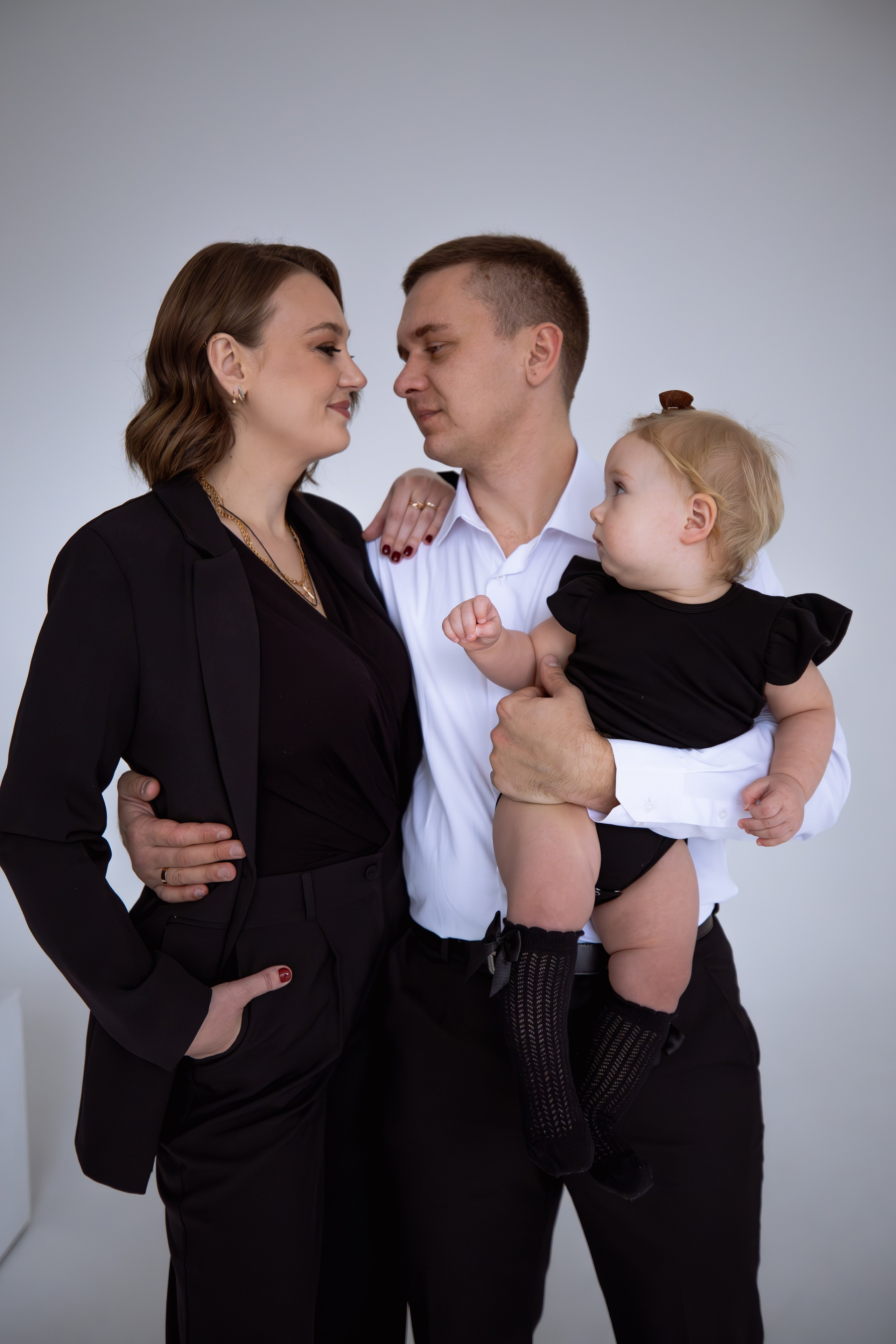 Студийный для Ивана, Анны и Арины. Детский и семейный фотограф Евгения Вахнеева Москва Зеленоград