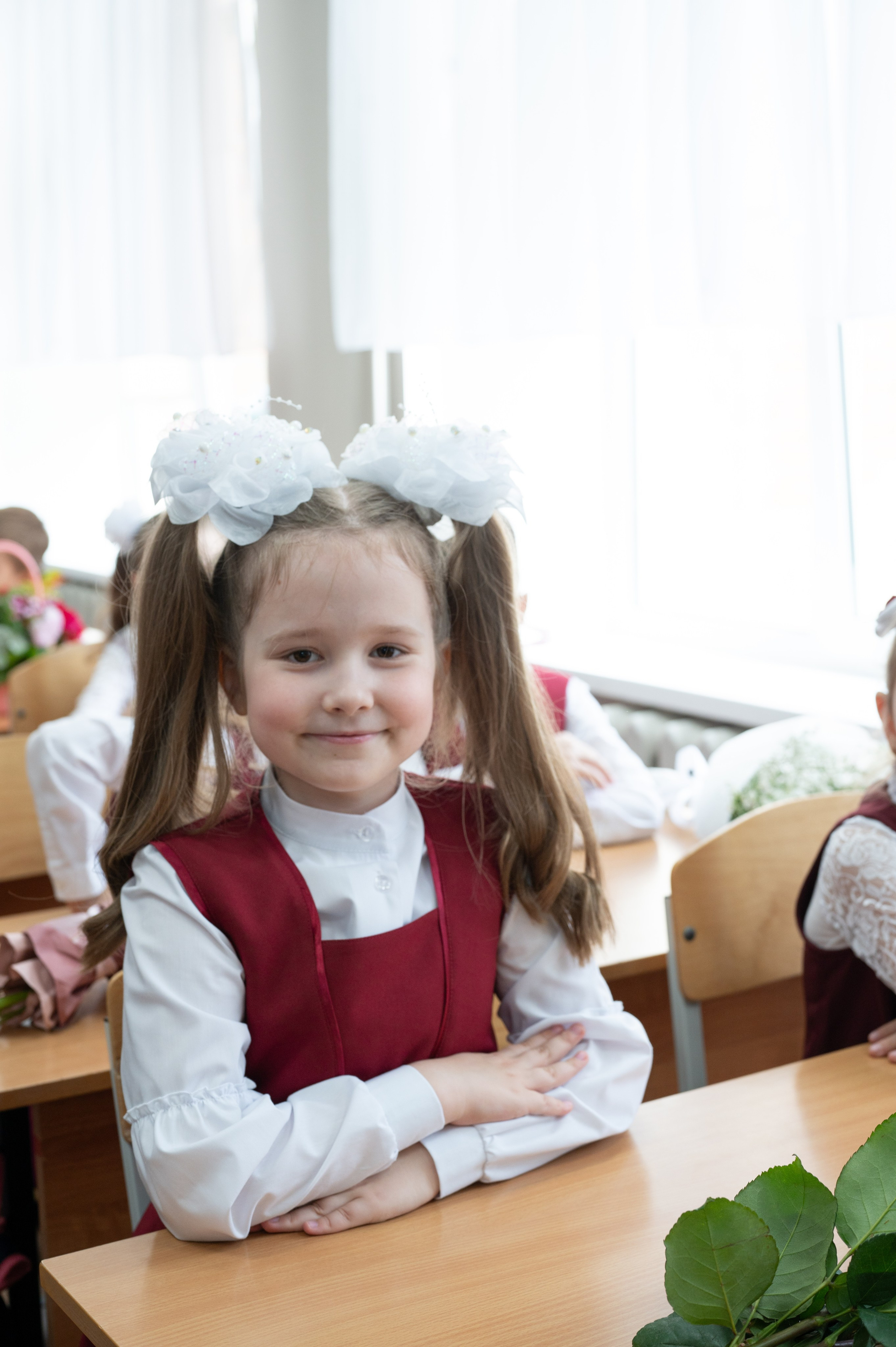 1 сентября 16 гимназия 2 класс (линейка + в классе+ на улице). Фотограф новорожденных, семейный детский в Тюмени Татьяна Морозова