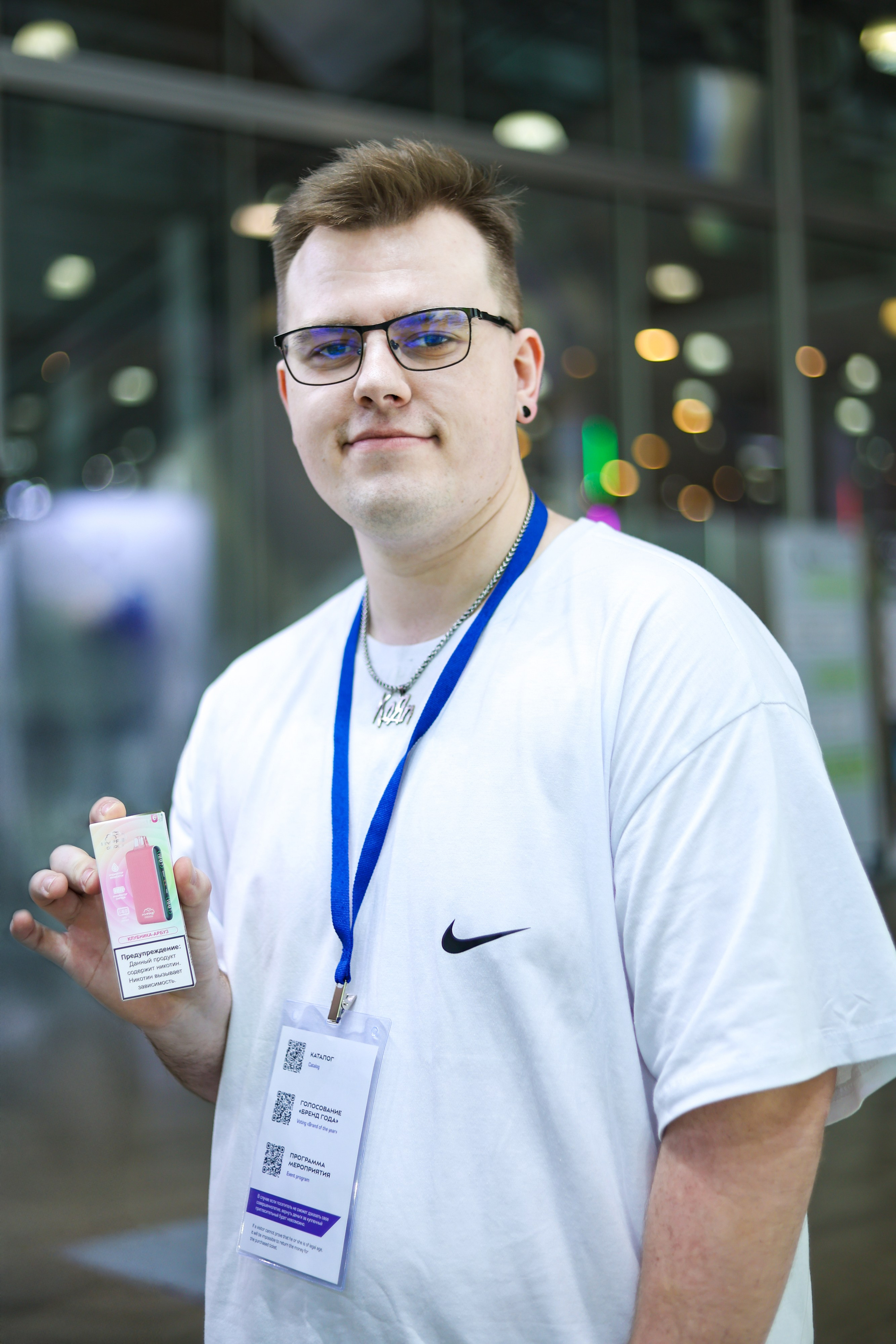 Стенд Hyppe на Vape Club Show. Фотограф Дарья Попова