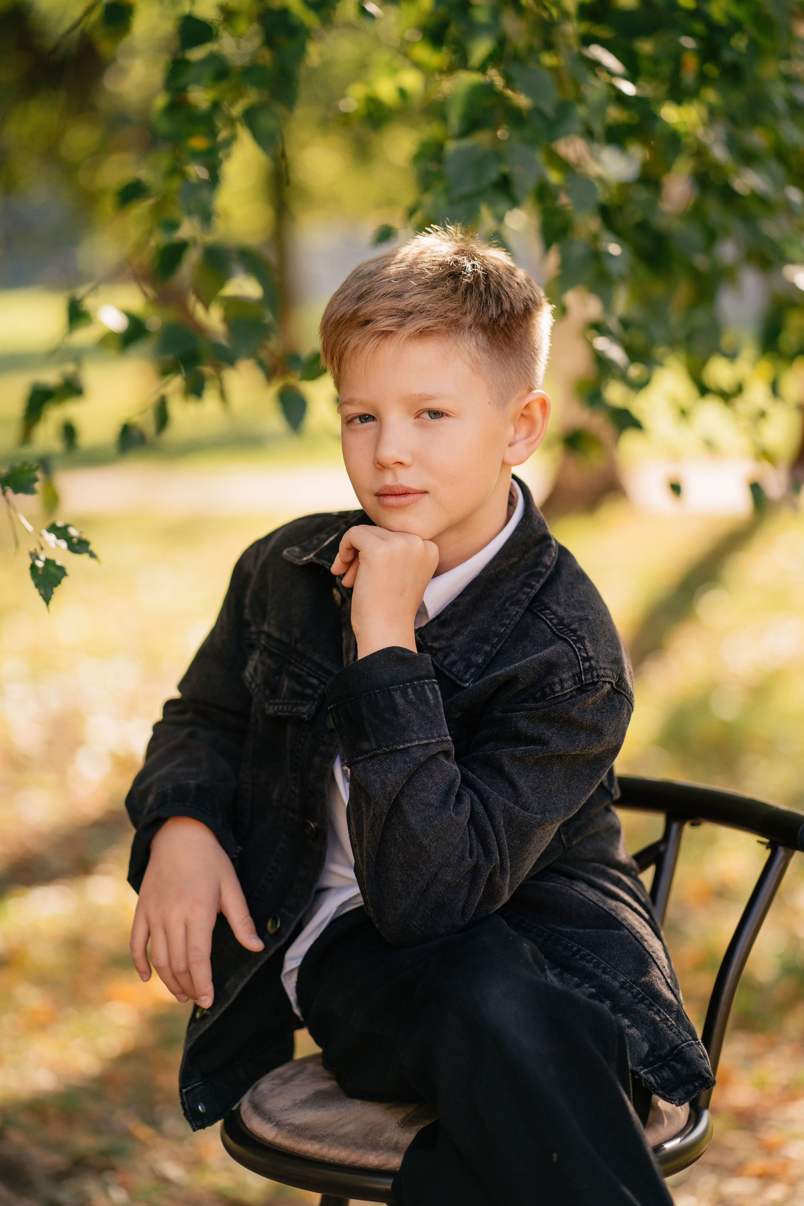 Осенняя фотосессия для школьников. Выпускные альбомы в городе Кирове. Фотограф Екатерина Невская