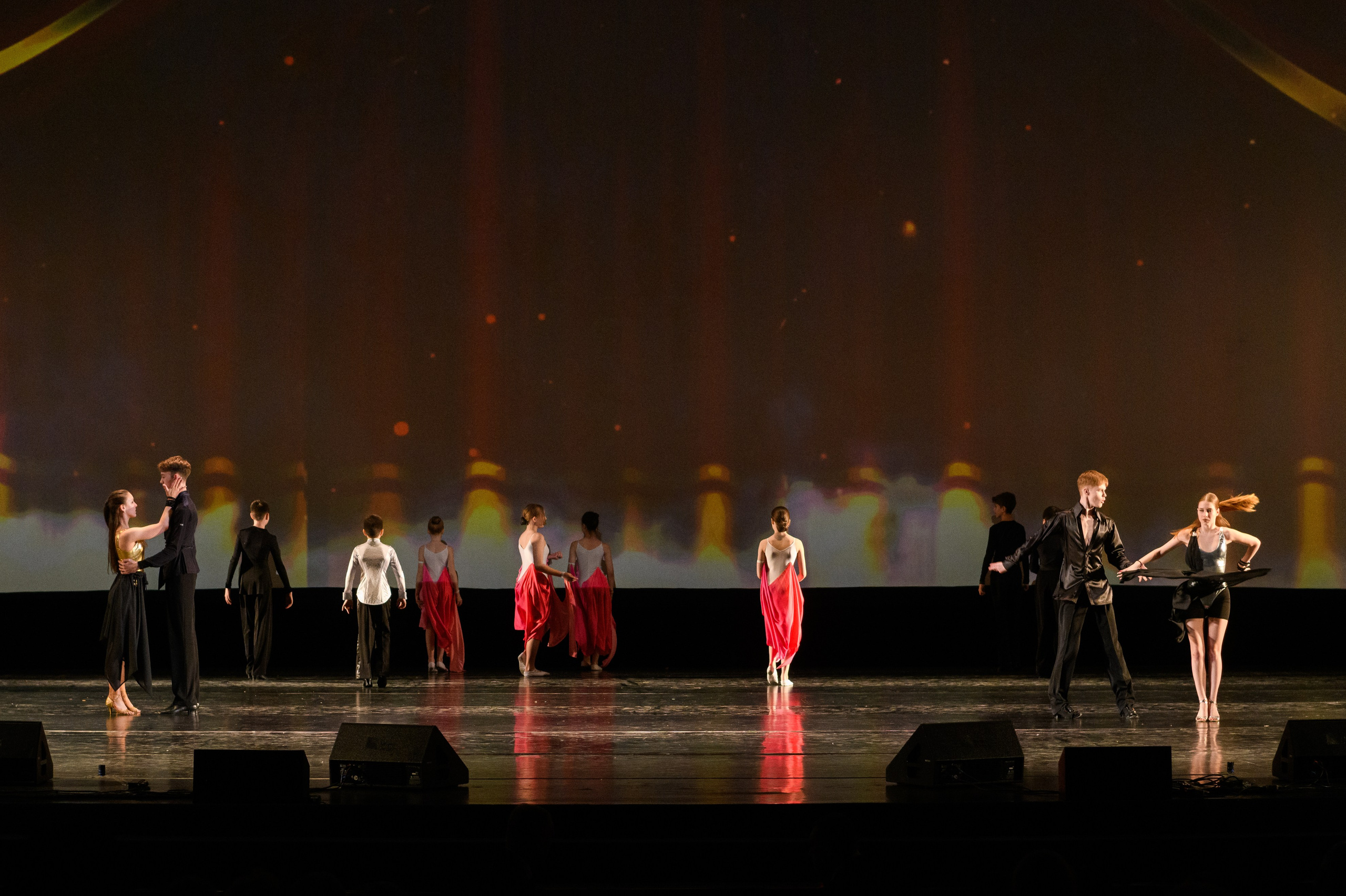 23 апреля, часть 2, БКЗ Октябрьский, г. Санкт-Петербург. Золотое яблочко