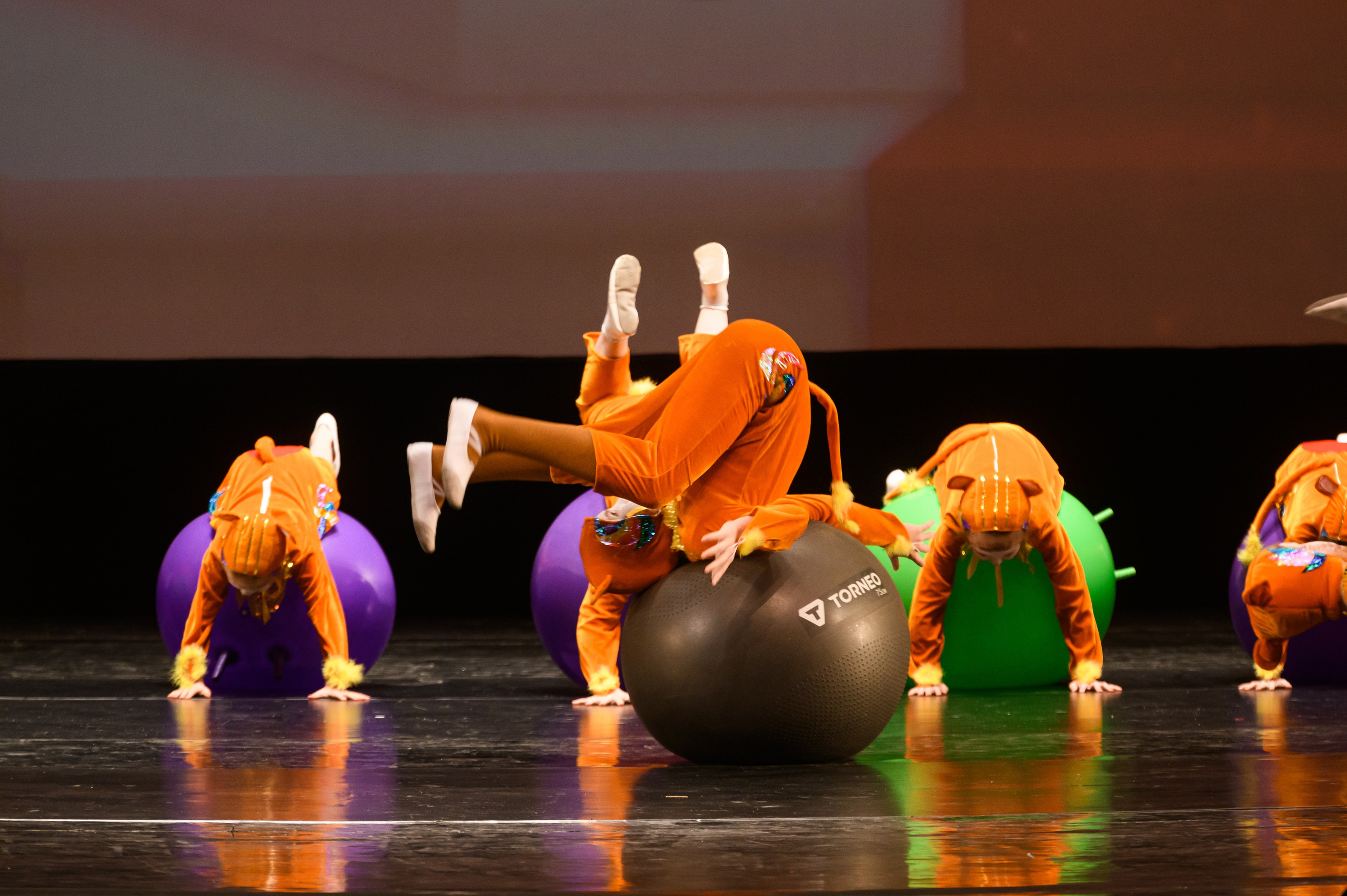 23 апреля, часть 1, БКЗ Октябрьский, г. Санкт-Петербург. Золотое яблочко