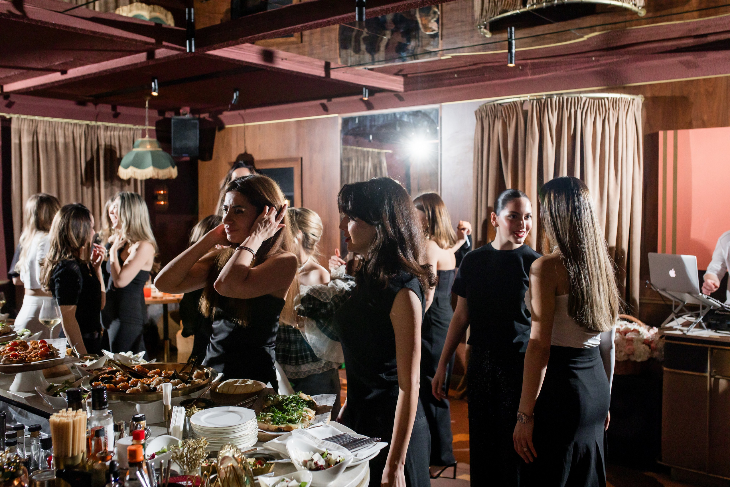 Жаркий День рождения. Репортажной и Свадебный фотограф Слава Цесарь