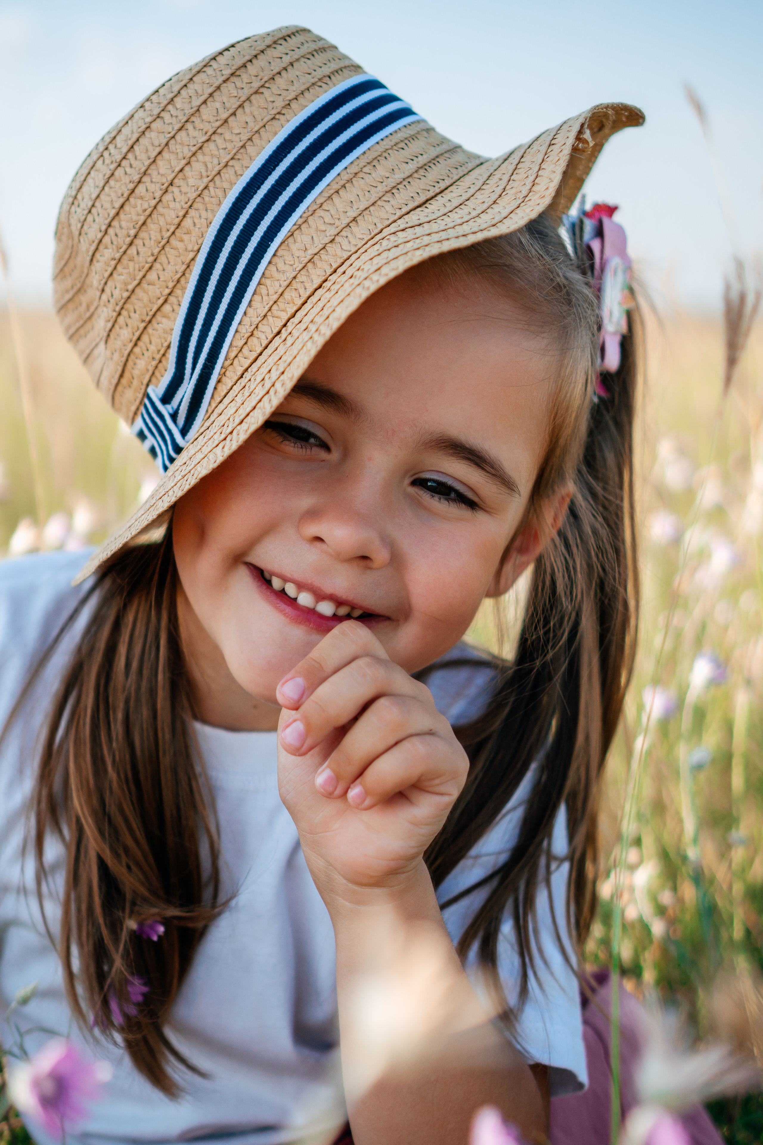 девочка в шляпе