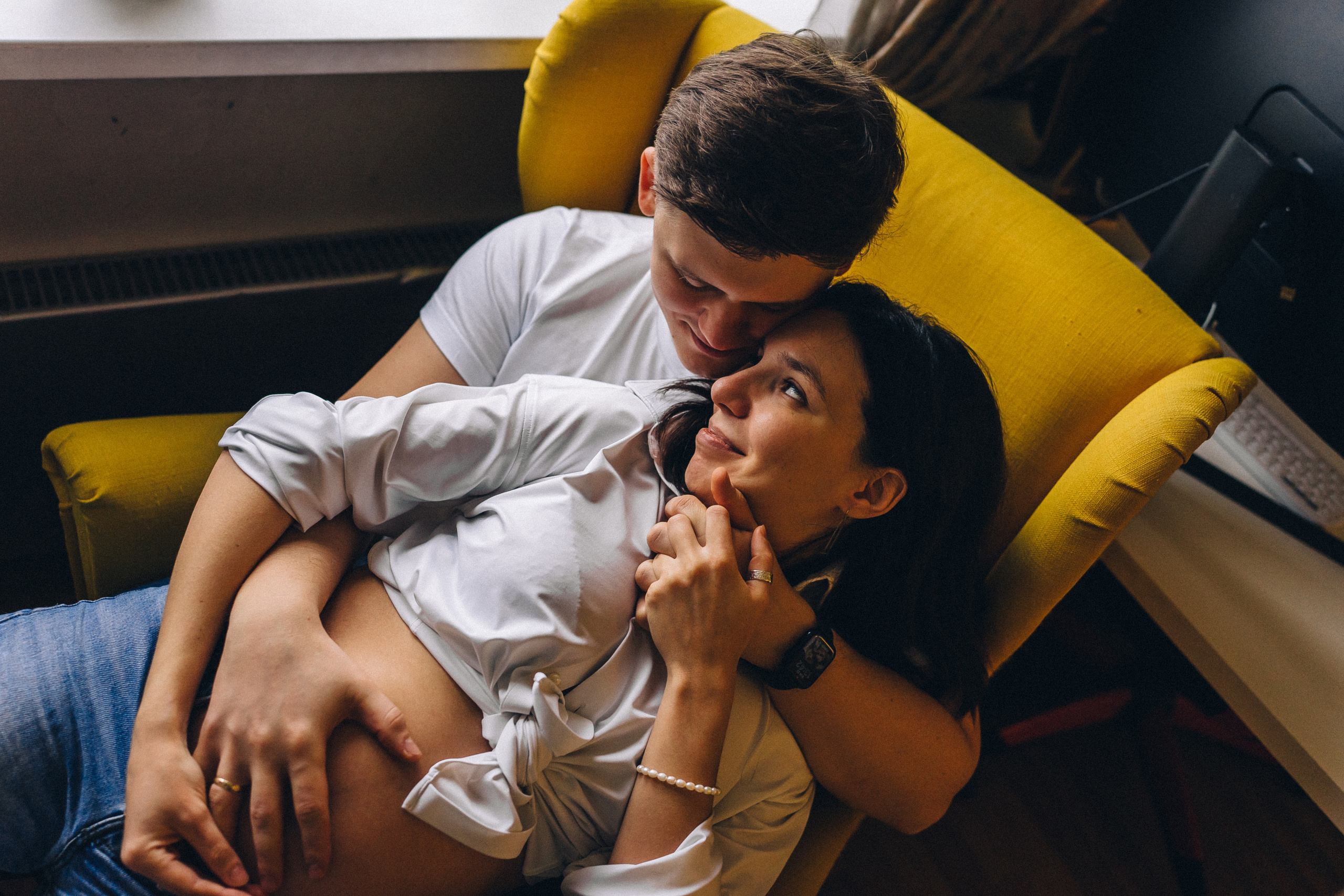 фотосессия беременности в квартире