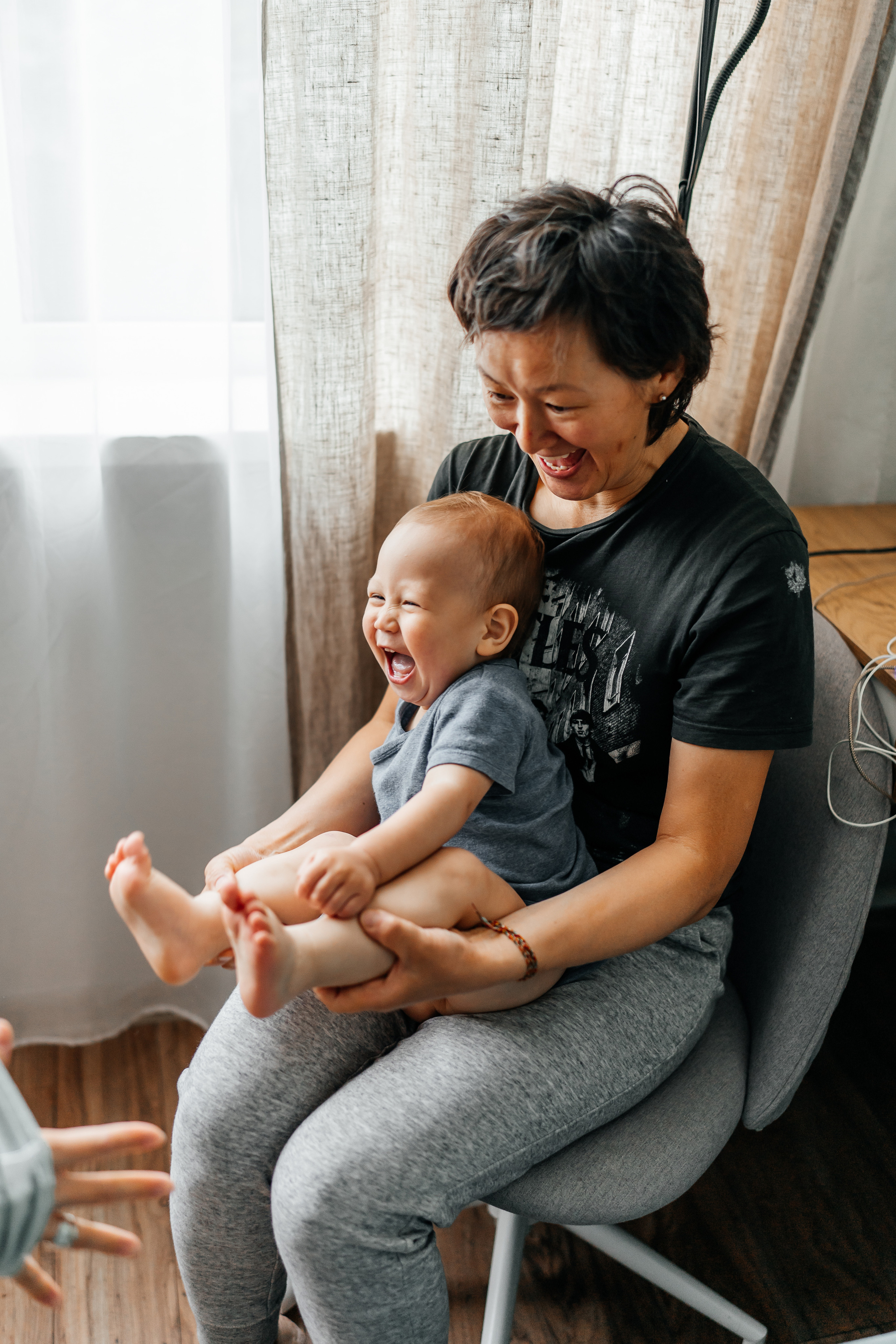 семейная фотосессия с детьми дома 