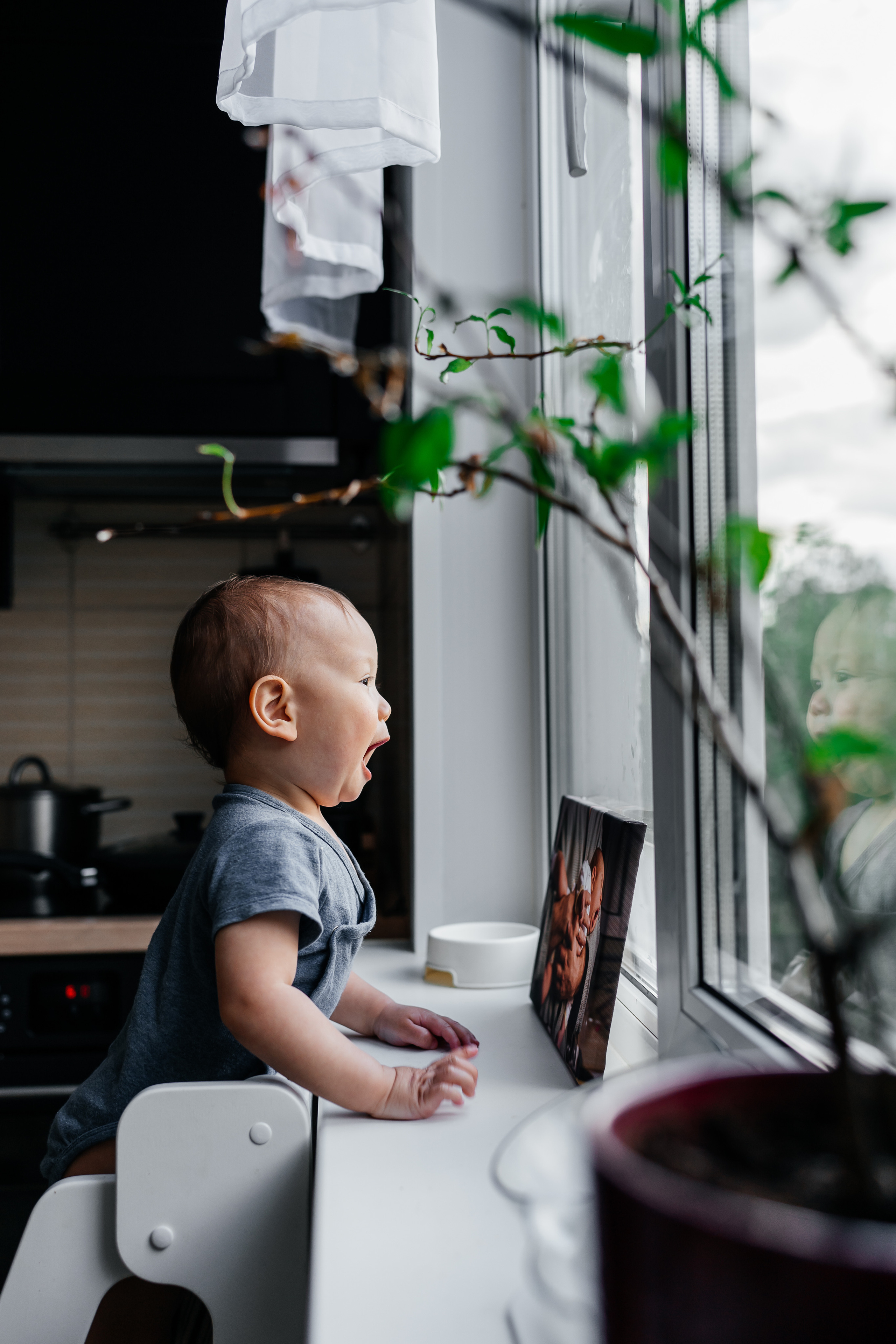 семейная фотосессия дома с ребенком