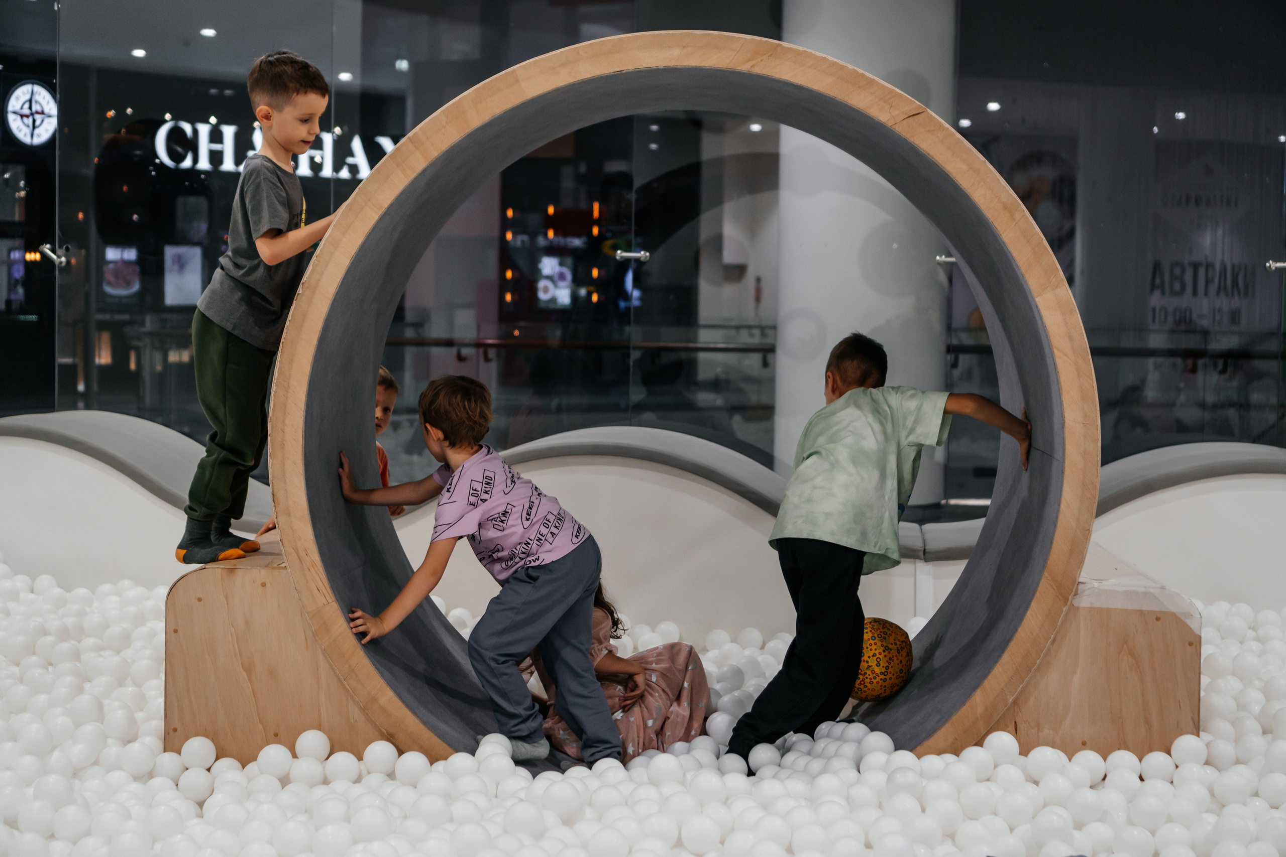 Фотосессия детского праздника в развлекательном центре. Семейный фотограф в Москве Ирина Жур