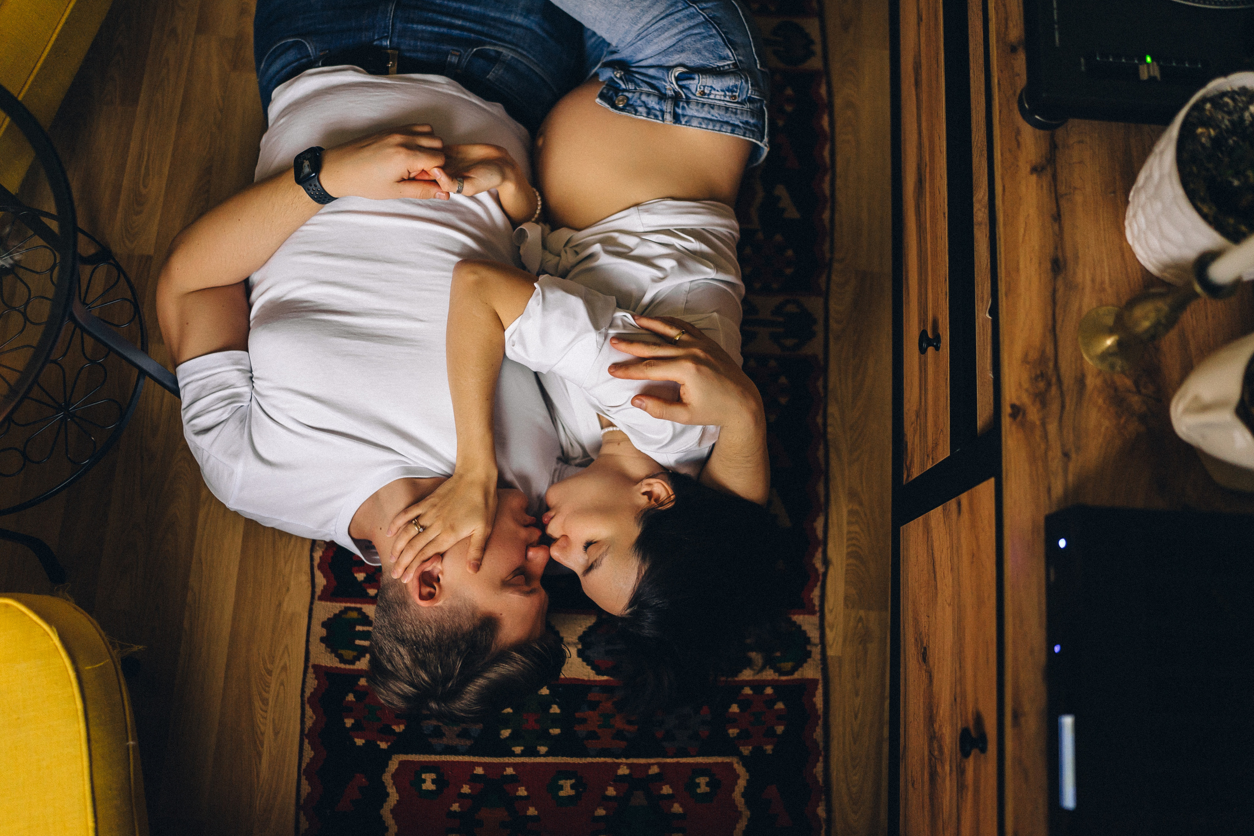 семейная фотосессия беременности дома