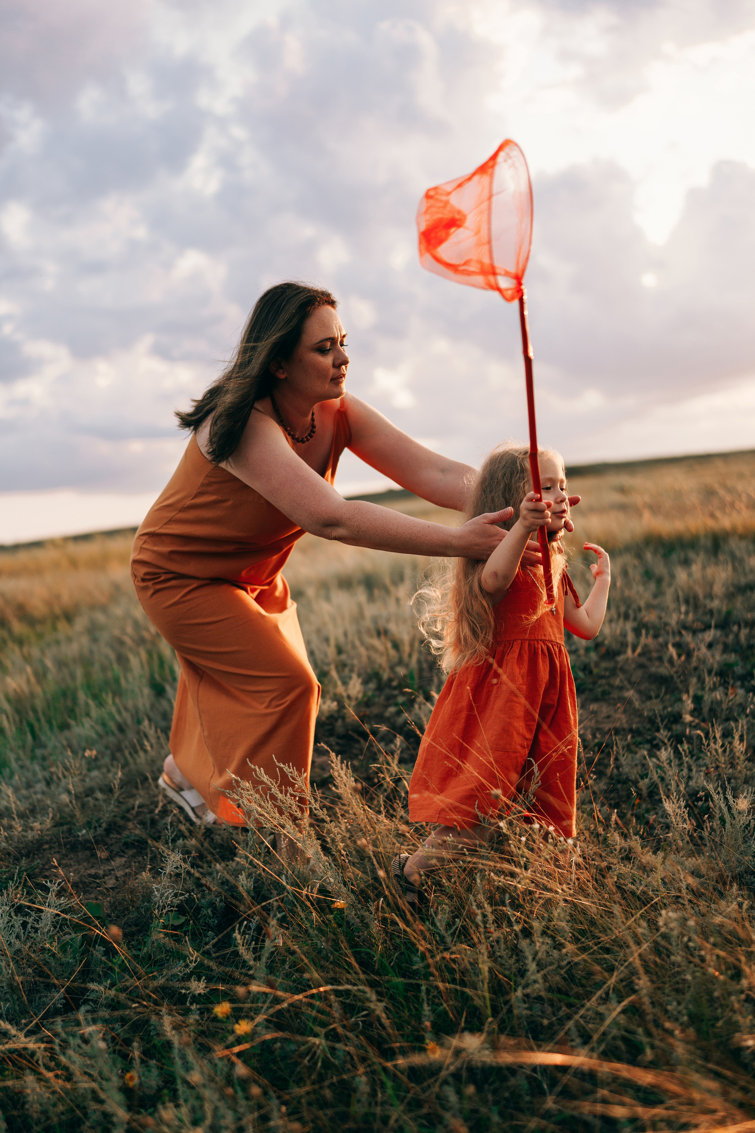 мама и дочь, семейная фотосессия на природе 