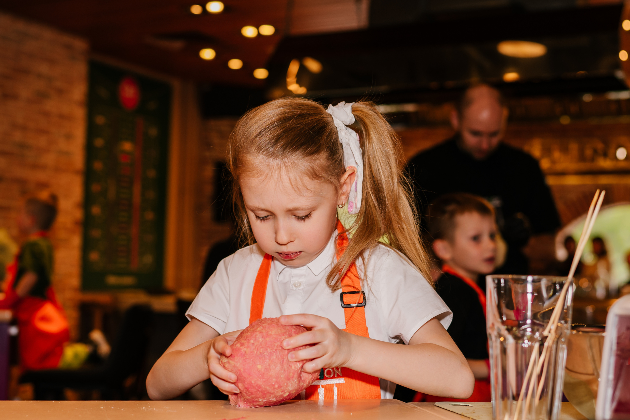 Съемка детского праздника в кулинарной студии «Кулинариум». Семейный фотограф в Москве Ирина Жур