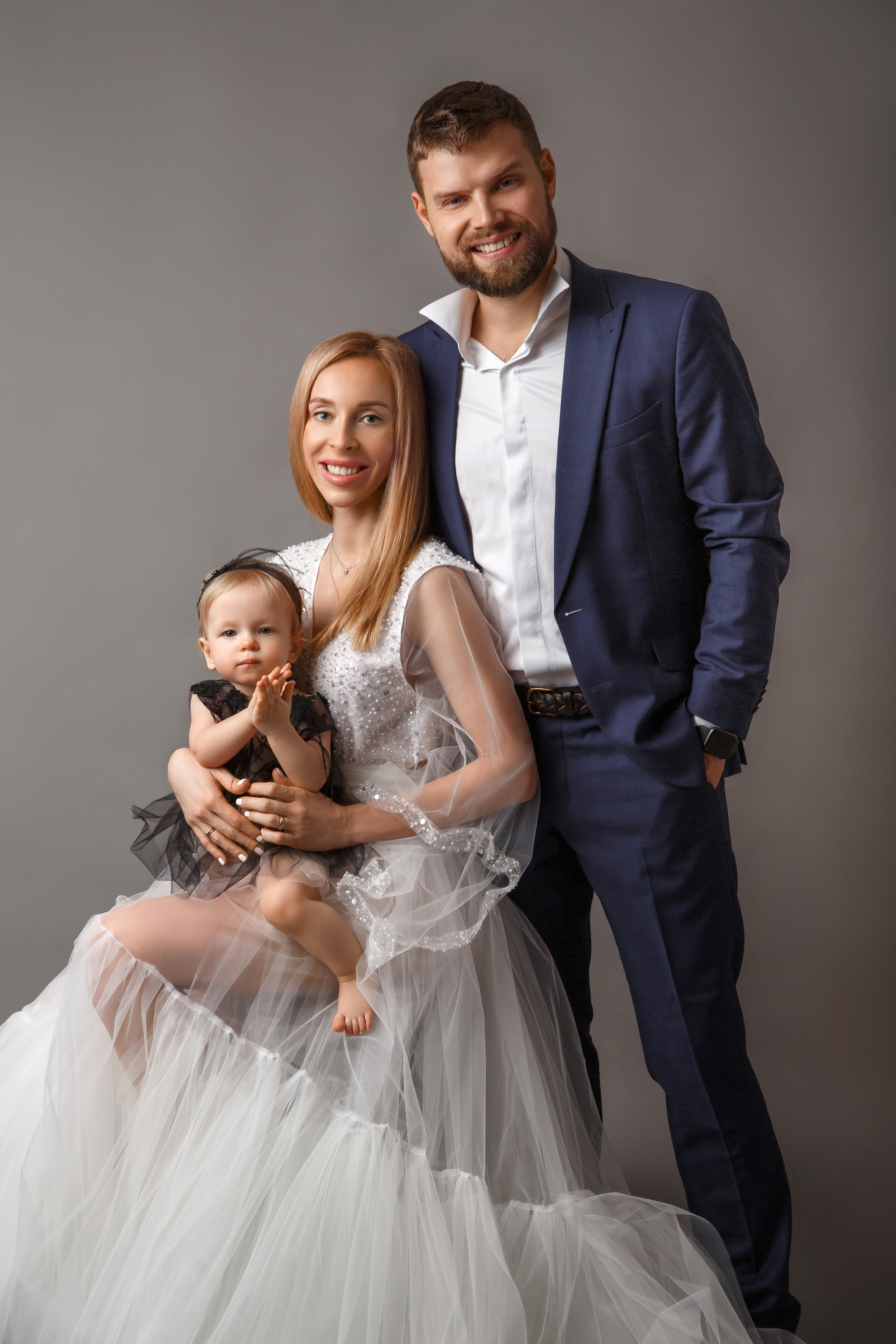 Кадры с родителями. Фотограф новорожденных, семейный фотограф в Санкт-Петербурге