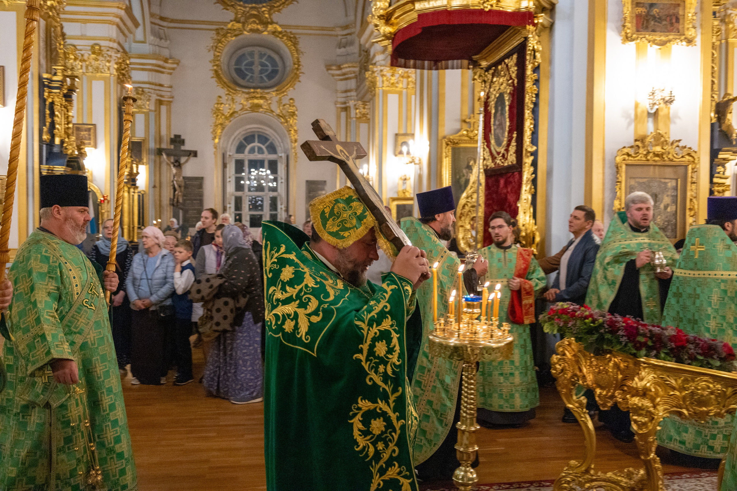 Всемирное Воздвижение Честного и Животворящего Креста Господня. НИКОЛО-БОГОЯВЛЕНСКИЙ МОРСКОЙ СОБОР