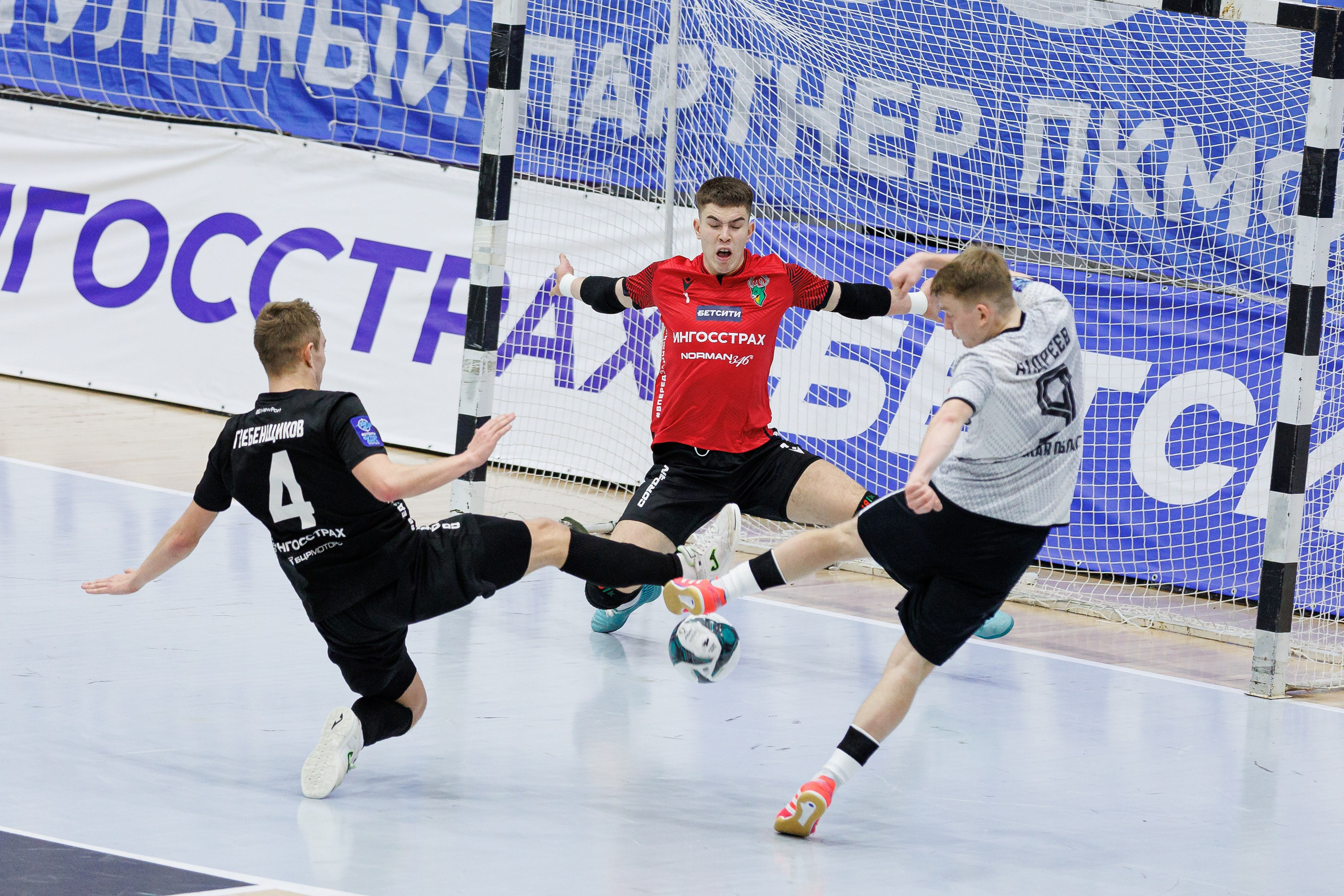 Мини-футбол. Спортивный фотограф Денис Веселов в Нижнем Новгороде