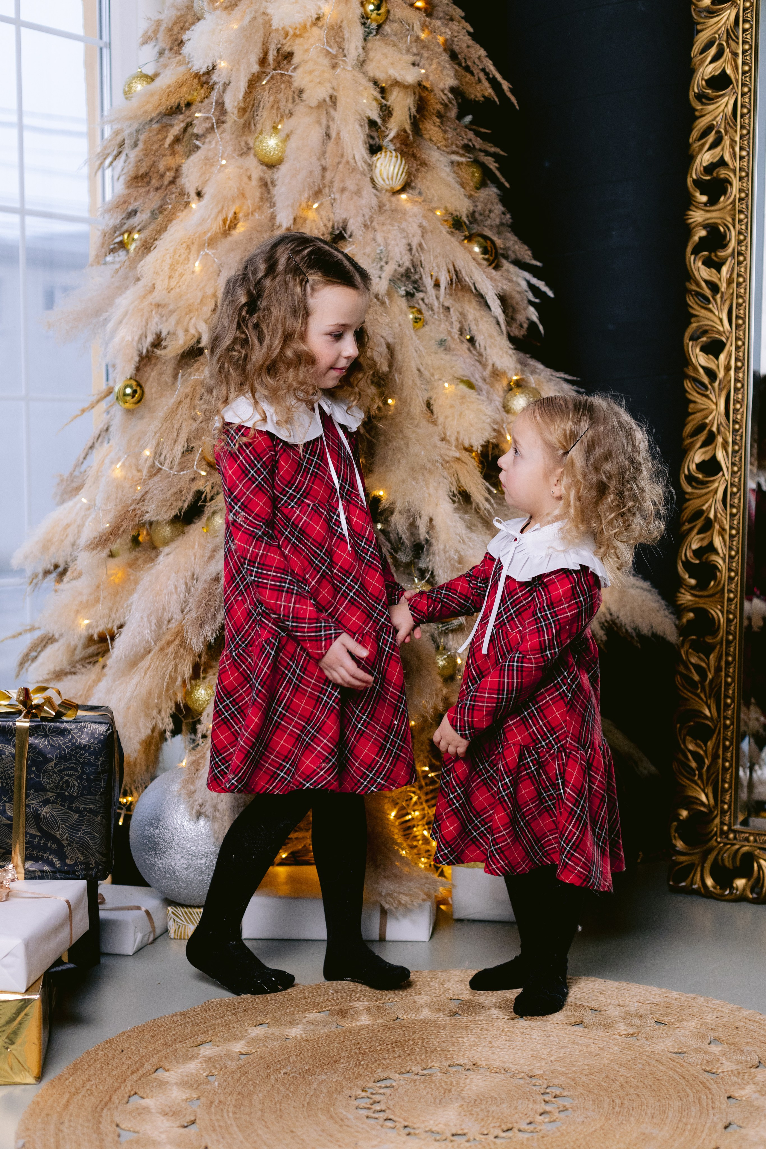 Сестрички НГ. Главная