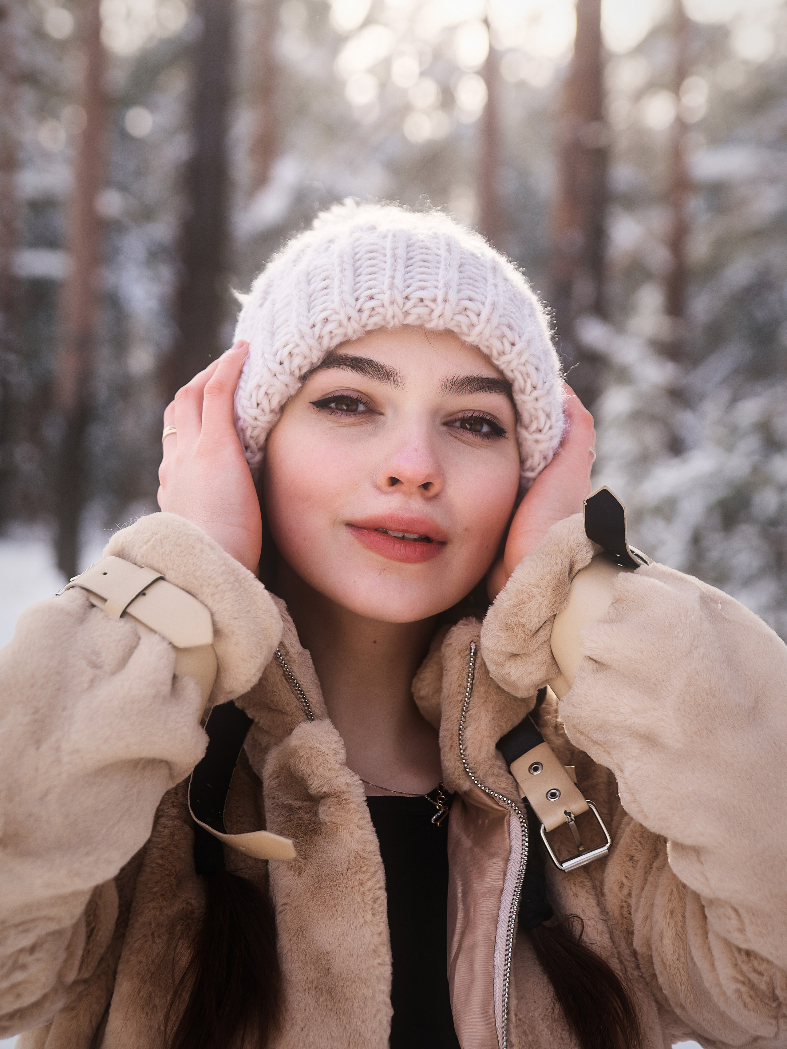 Портретная фотография молодой девушки на улице. Нижний Новгород. 