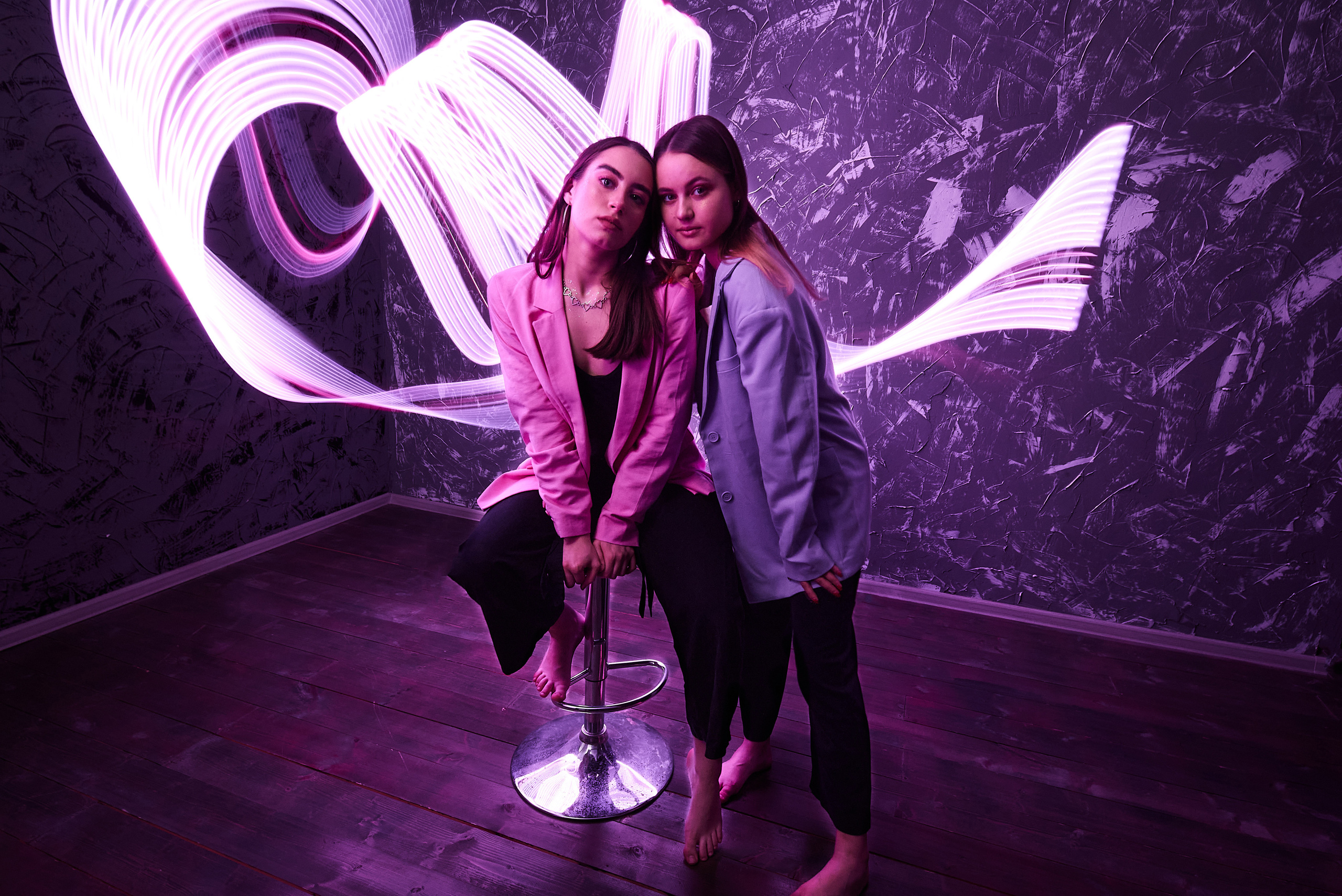 Портретная фотография для коллектива танца в фотостудии в технике frezeelight. Нижний Новгород. 