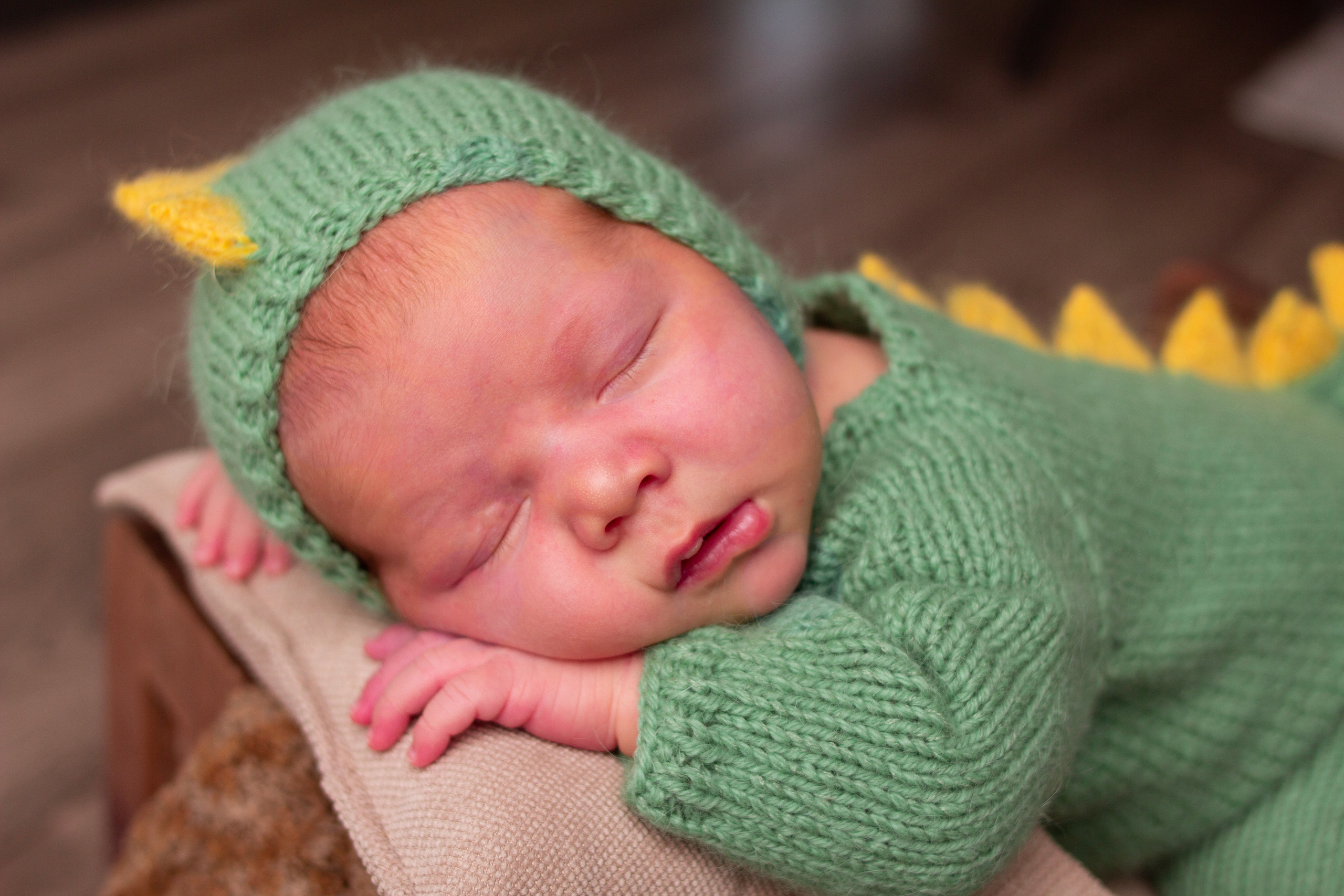 Образы в вязаных костюмчиках. Первый кадр | newborn фотограф | Всеволожск