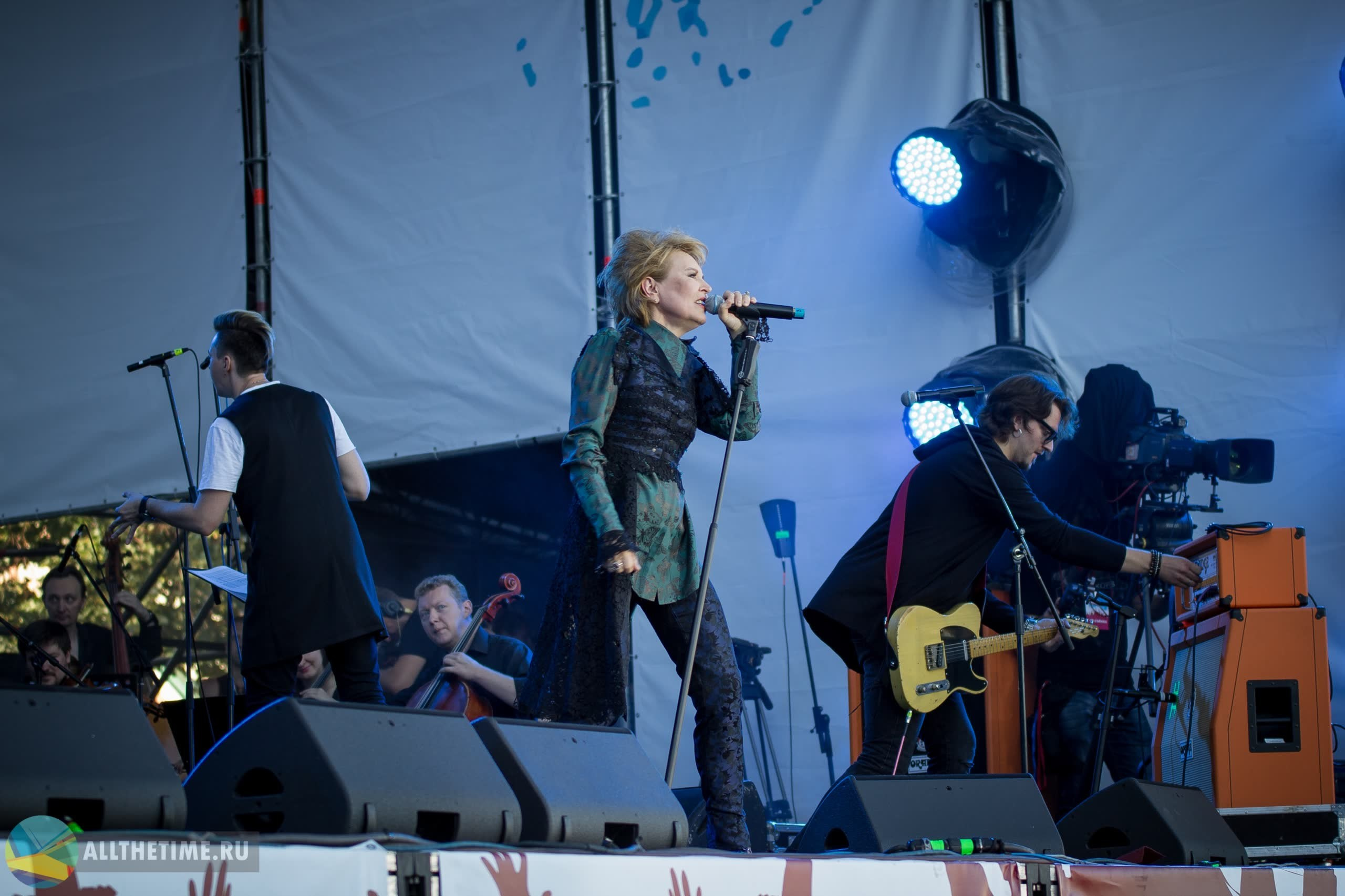 НАШИ В ГОРОДЕ. Магия музыки в кадре: Концертная Фотография