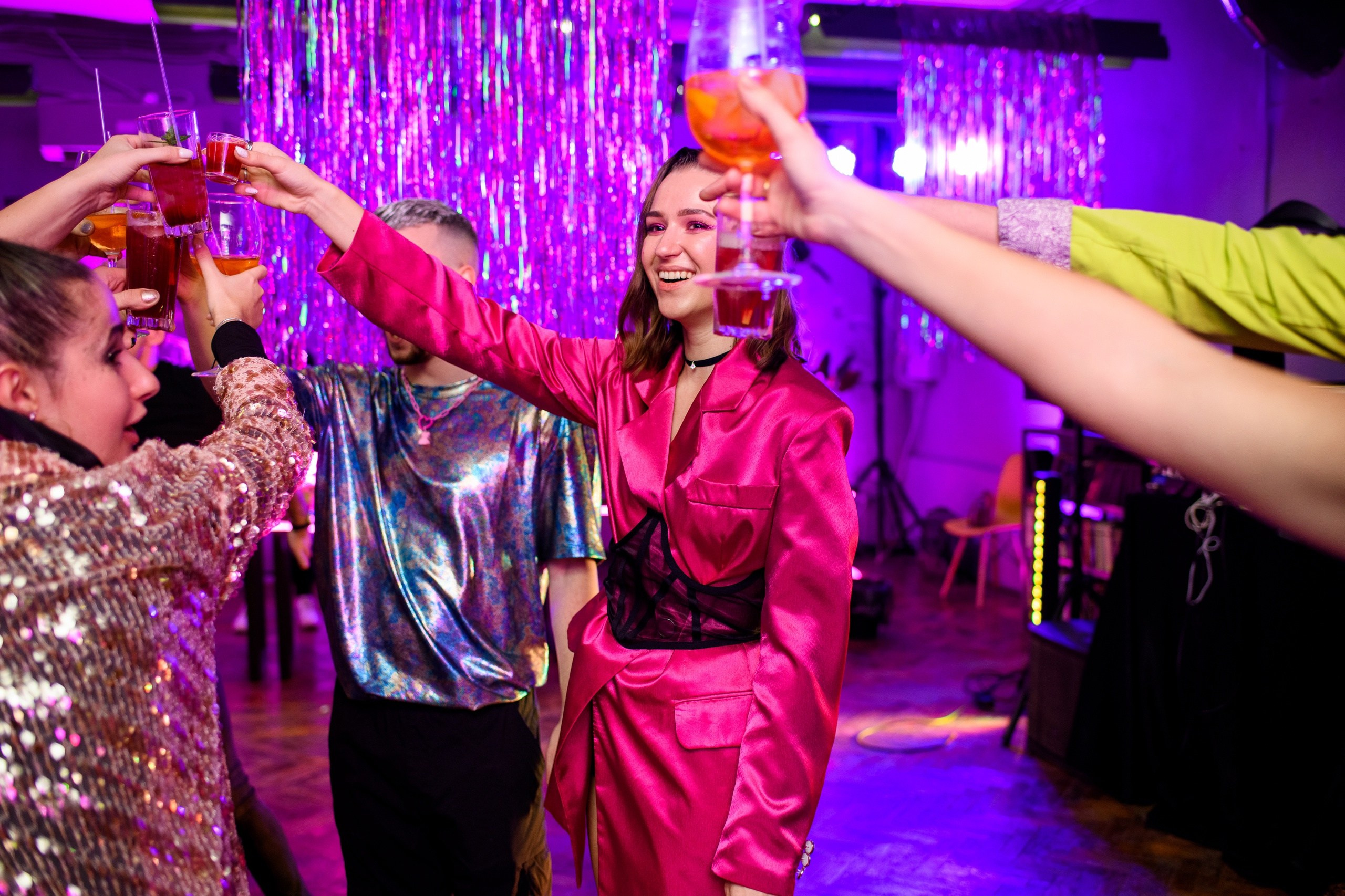 Вечеринка. Студия событий ДЕЙЗИ. Организация мероприятий. Свадебное агентство в Ростове-на-Дону. Свадебный организатор. Организация свадьбы под ключ