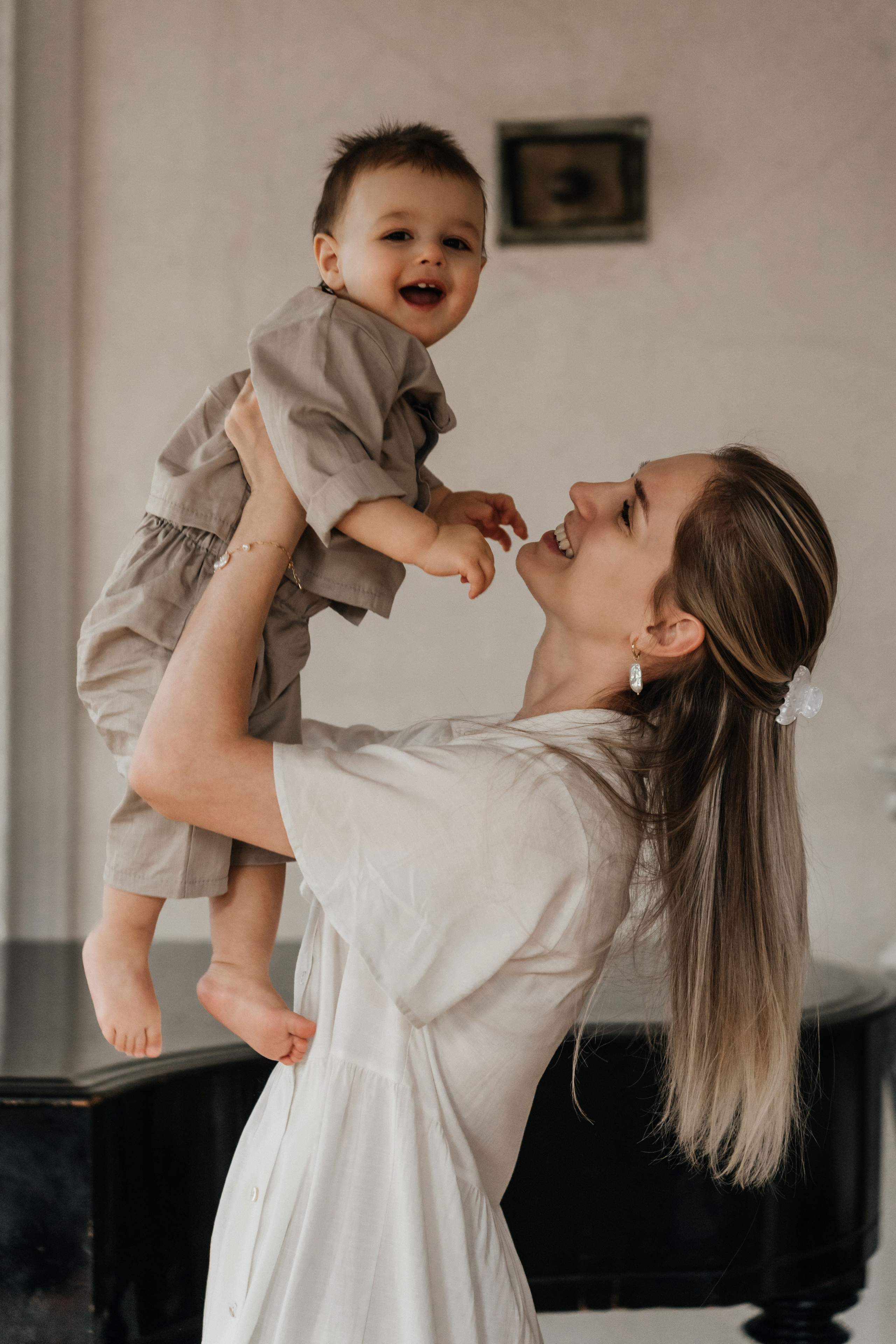 Маленькие ножки в читальне им. Пушкина. Ваш фотограф Вика Артемова