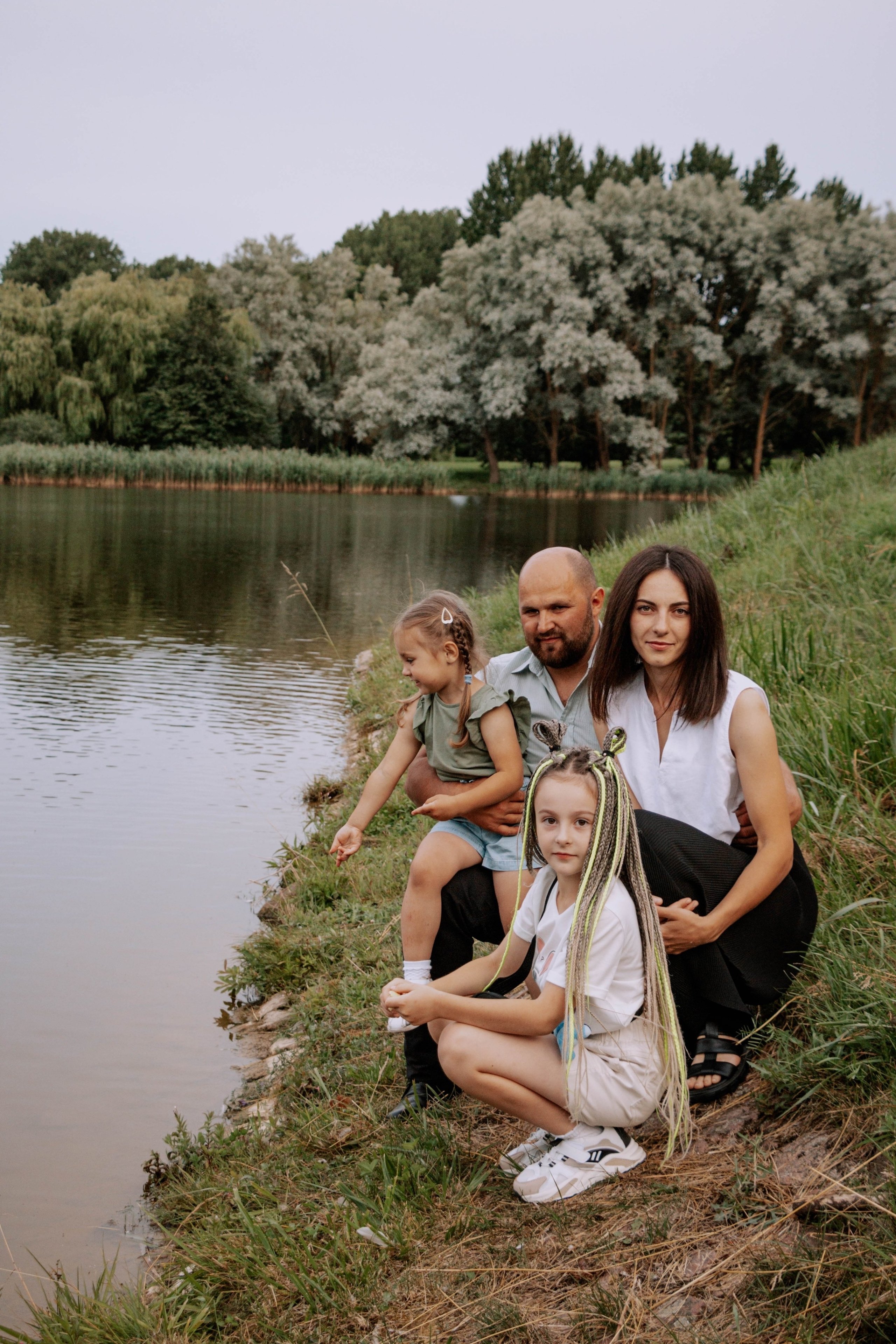 Алексей, Римма, Аннушка и Полина. Бережно сохраняю ваши чувства и истории на своих фотографиях