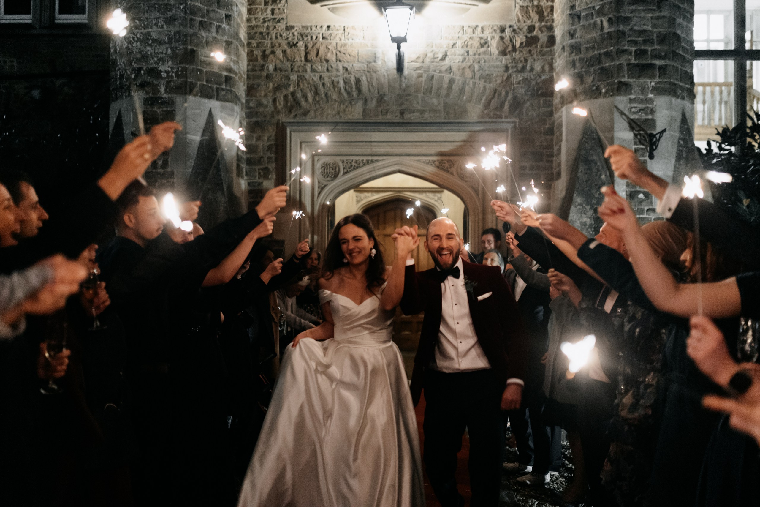 Hartsfield Manor Wedding. Moments Catchers — Wedding Photography & Video Duo in London