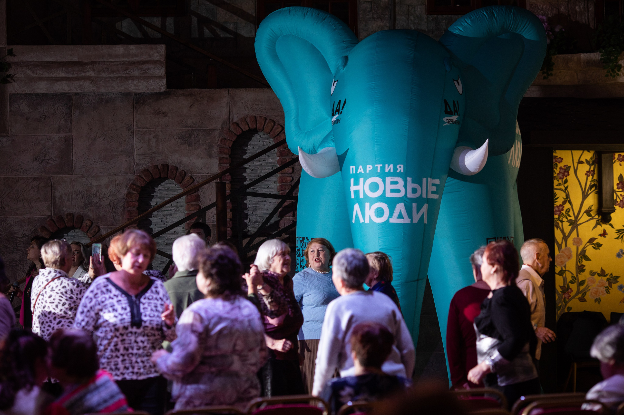 Жить по-новому 2026. Репортажный и свадебный фотограф в Челябинске Елисеев Павел