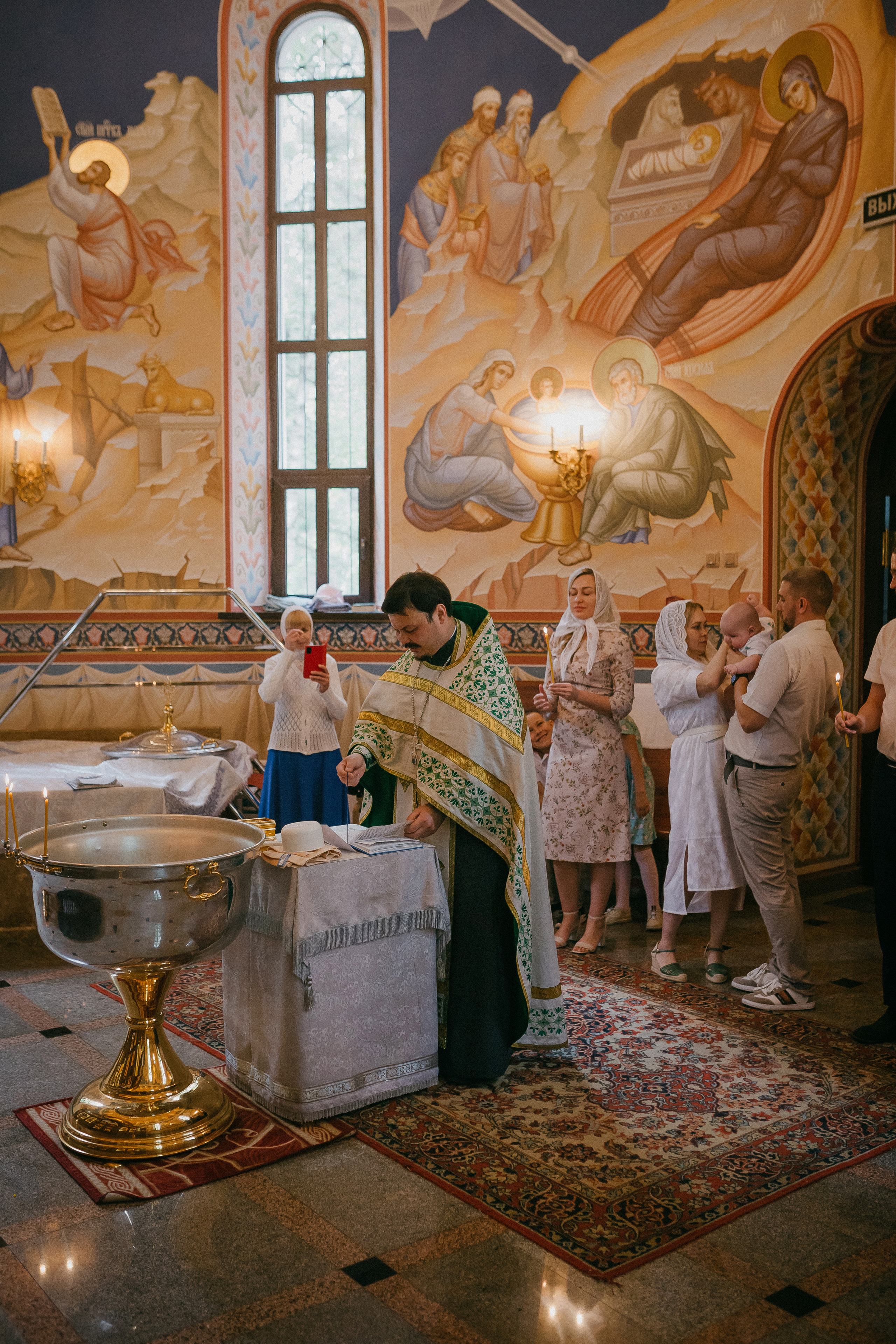 Крещение Кирилла. Храм Георгия Победоносца. Семейный фотограф в Сургуте