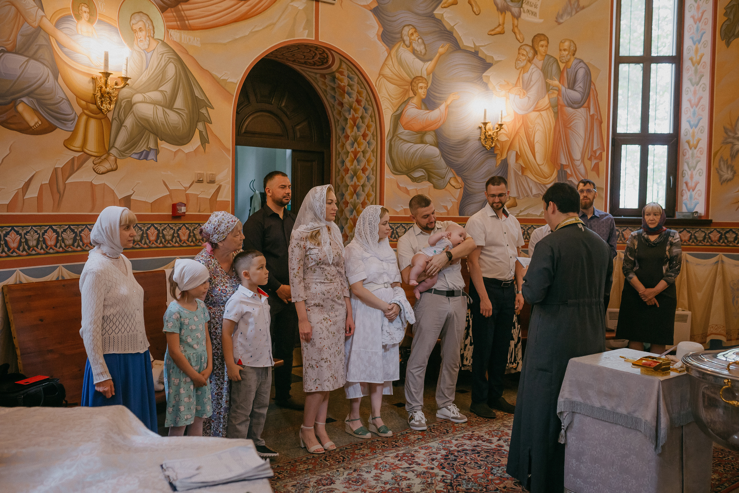 Крещение Кирилла. Храм Георгия Победоносца. Семейный фотограф в Сургуте