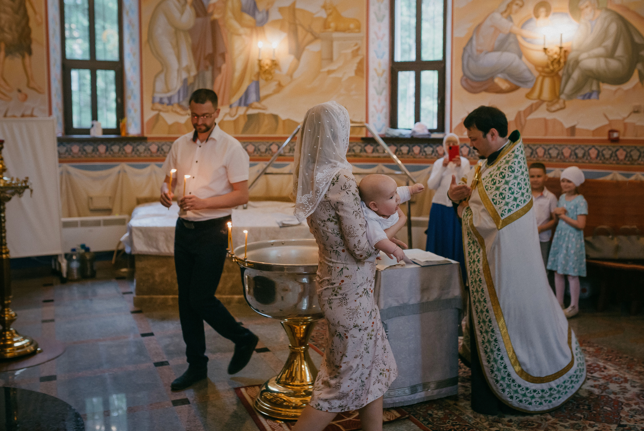 Крещение Кирилла. Храм Георгия Победоносца. Семейный фотограф в Сургуте
