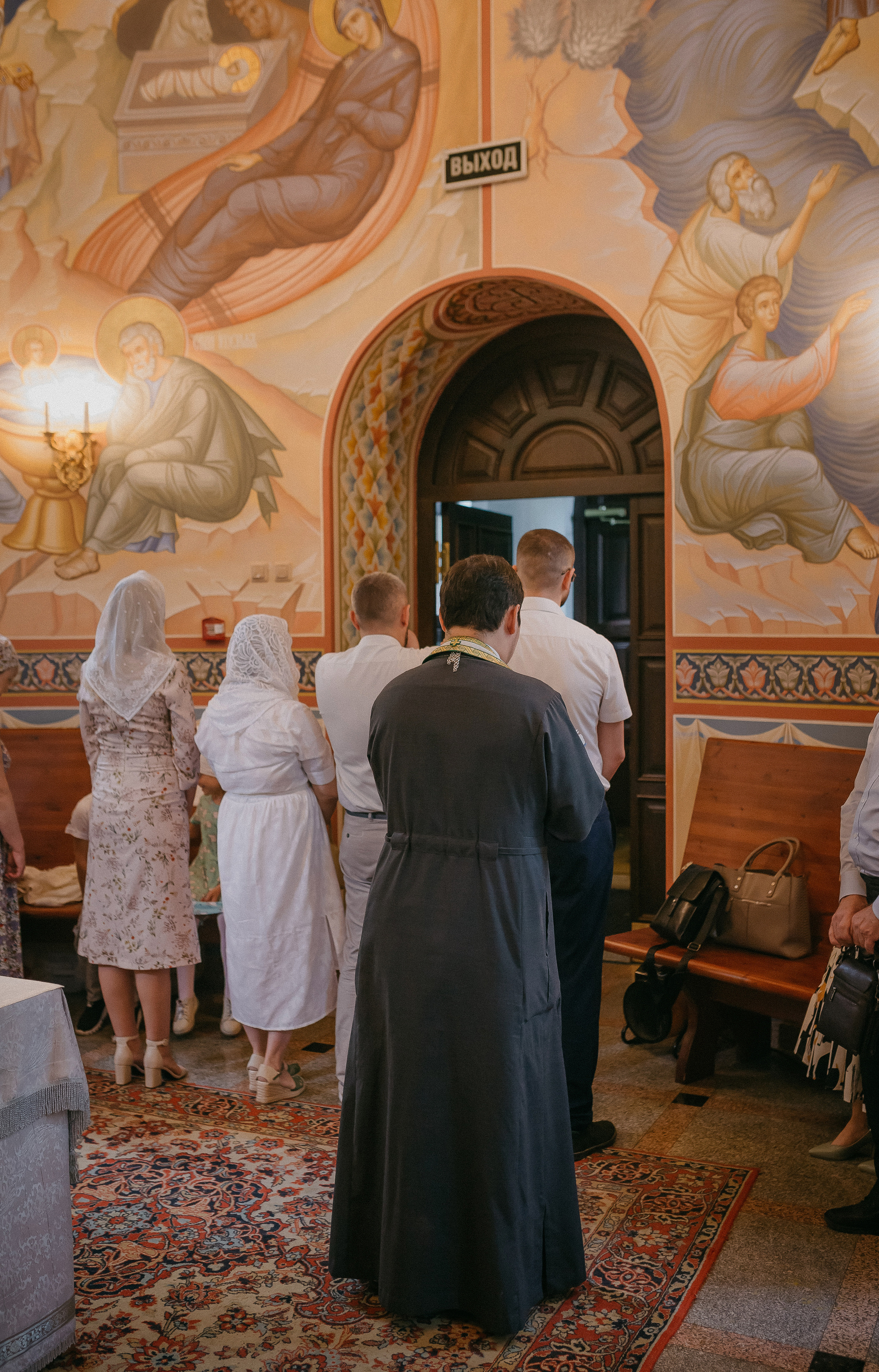 Крещение Кирилла. Храм Георгия Победоносца. Семейный фотограф в Сургуте