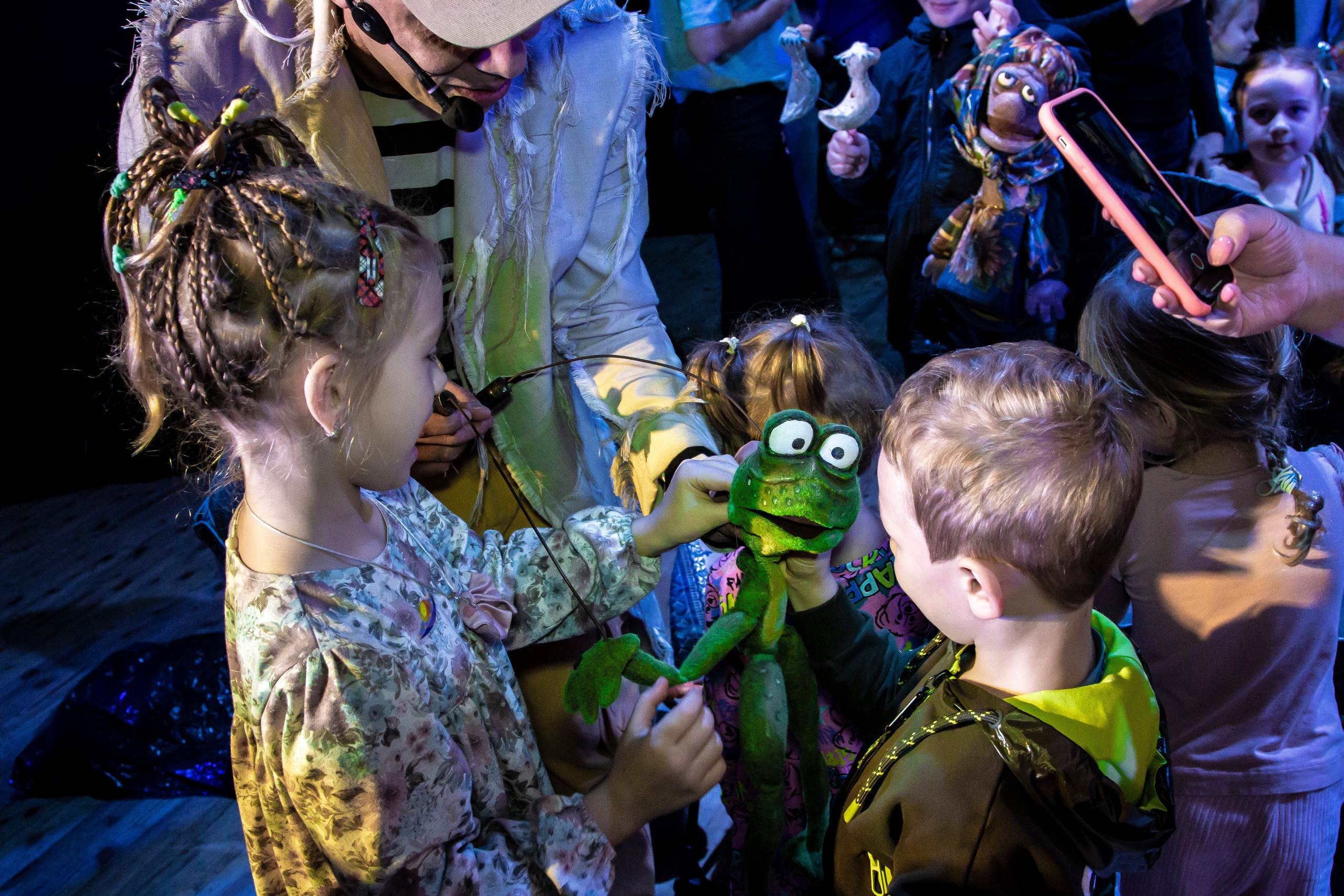 Спектакль театра Саквояж Лягушка путешествиница. Фотограф в Сочи Юрий Шептаев