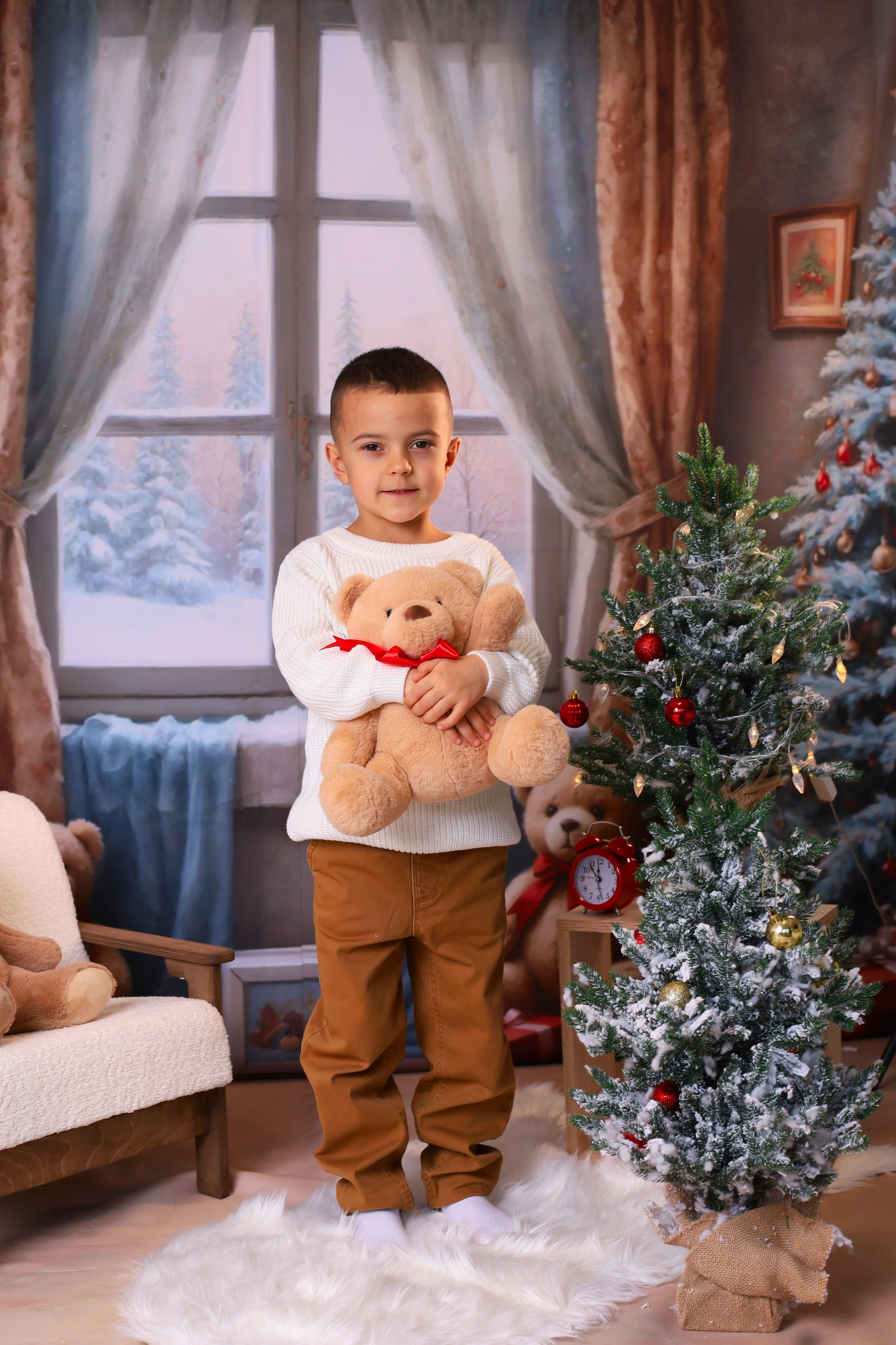 Новый год с мишками. Выпускные альбомы в Таганроге и Ростовской Области