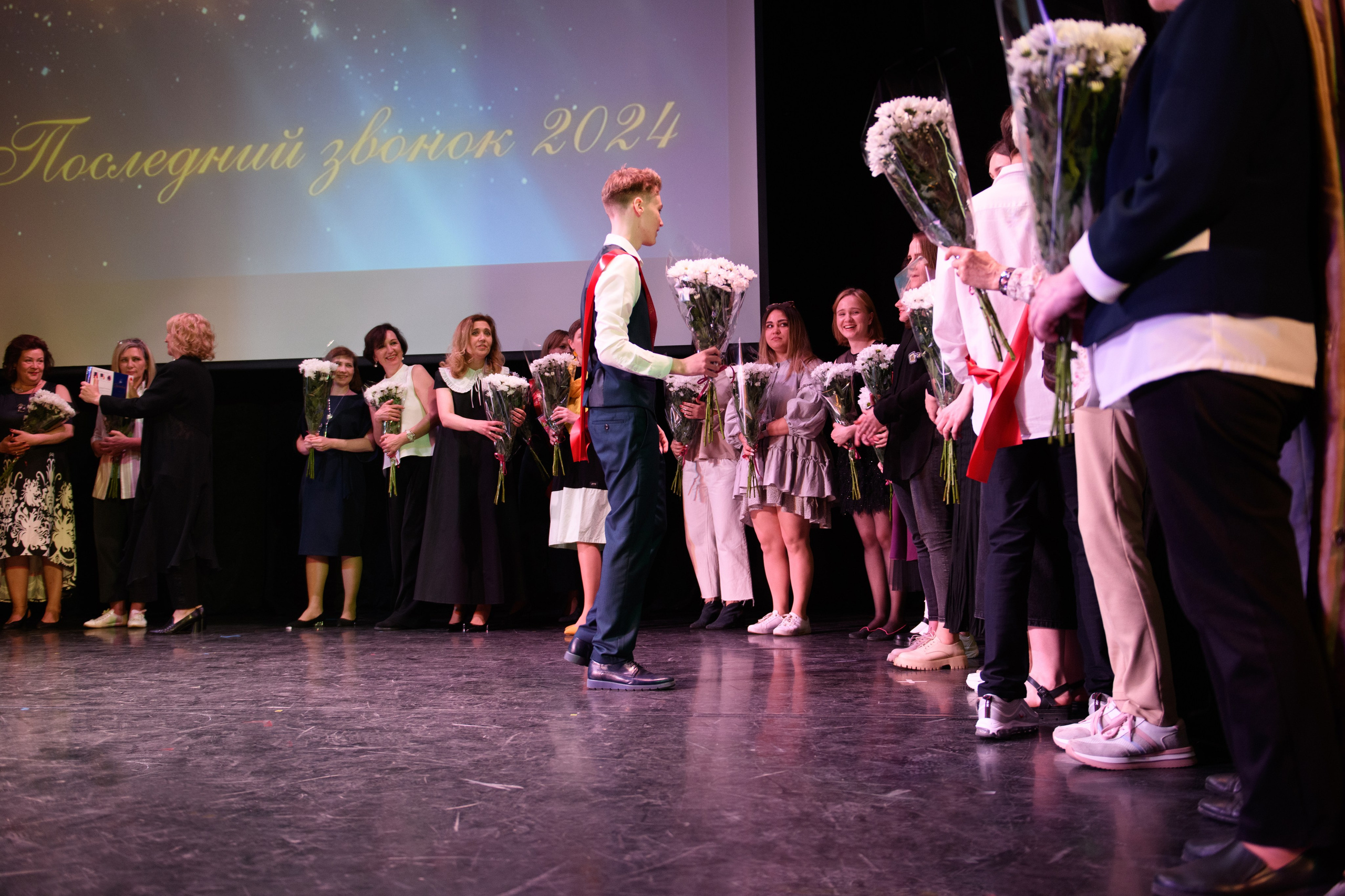 Фотосъёмка торжественного вечера выпускников. Организация и проведение фотосъемок в Санкт-Петербурге. Фотограф Смирягин Илья