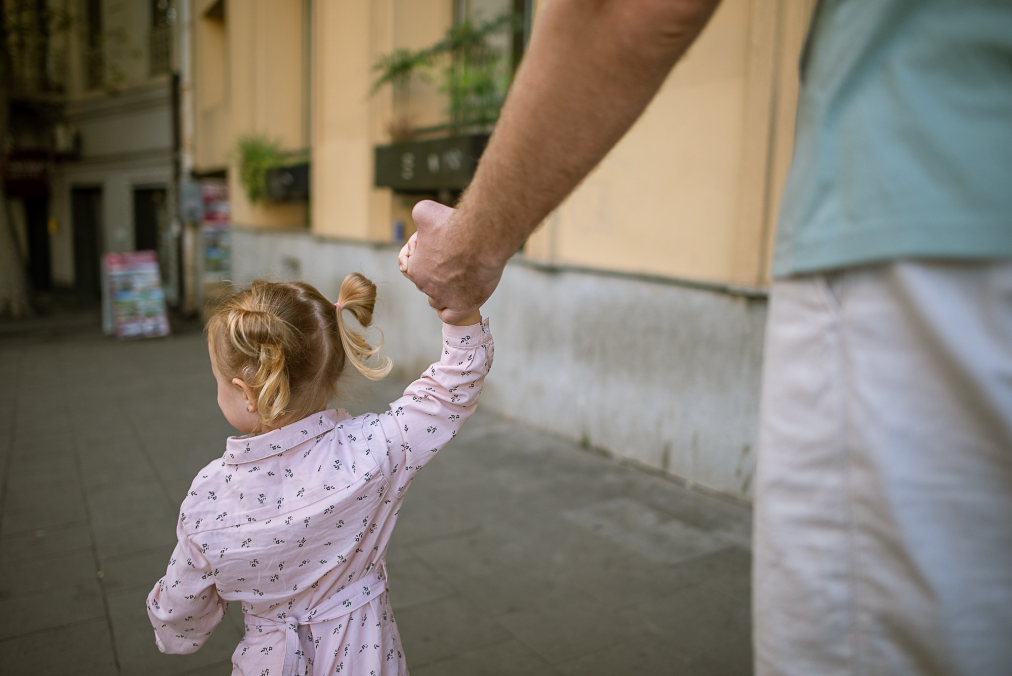Family Paths in Tbilisi. Documentary family photography in Barcelona and beyond