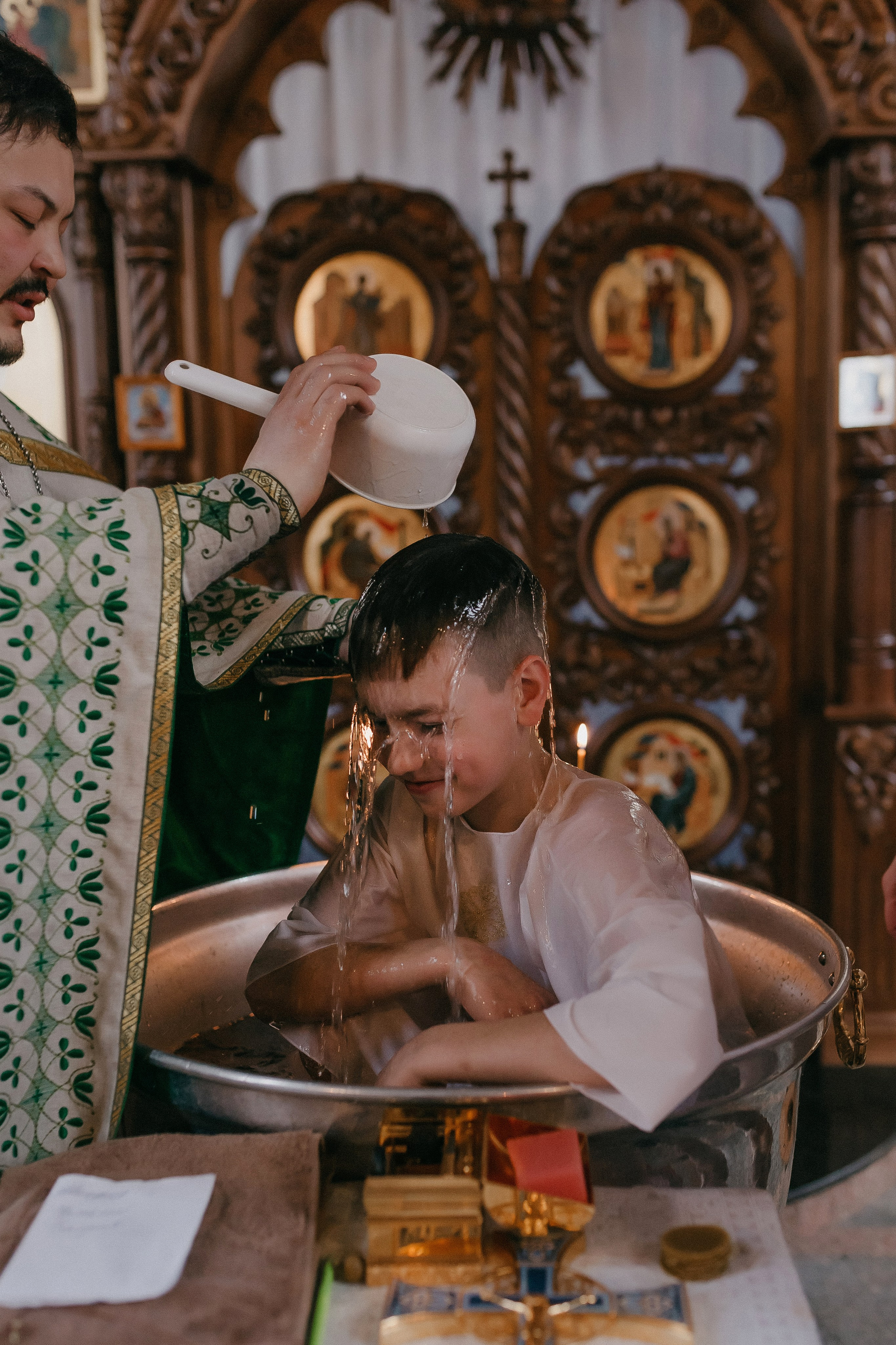 Крещение Артёма и Валерии. Храм Георгия Победоносца. Семейный фотограф в Сургуте