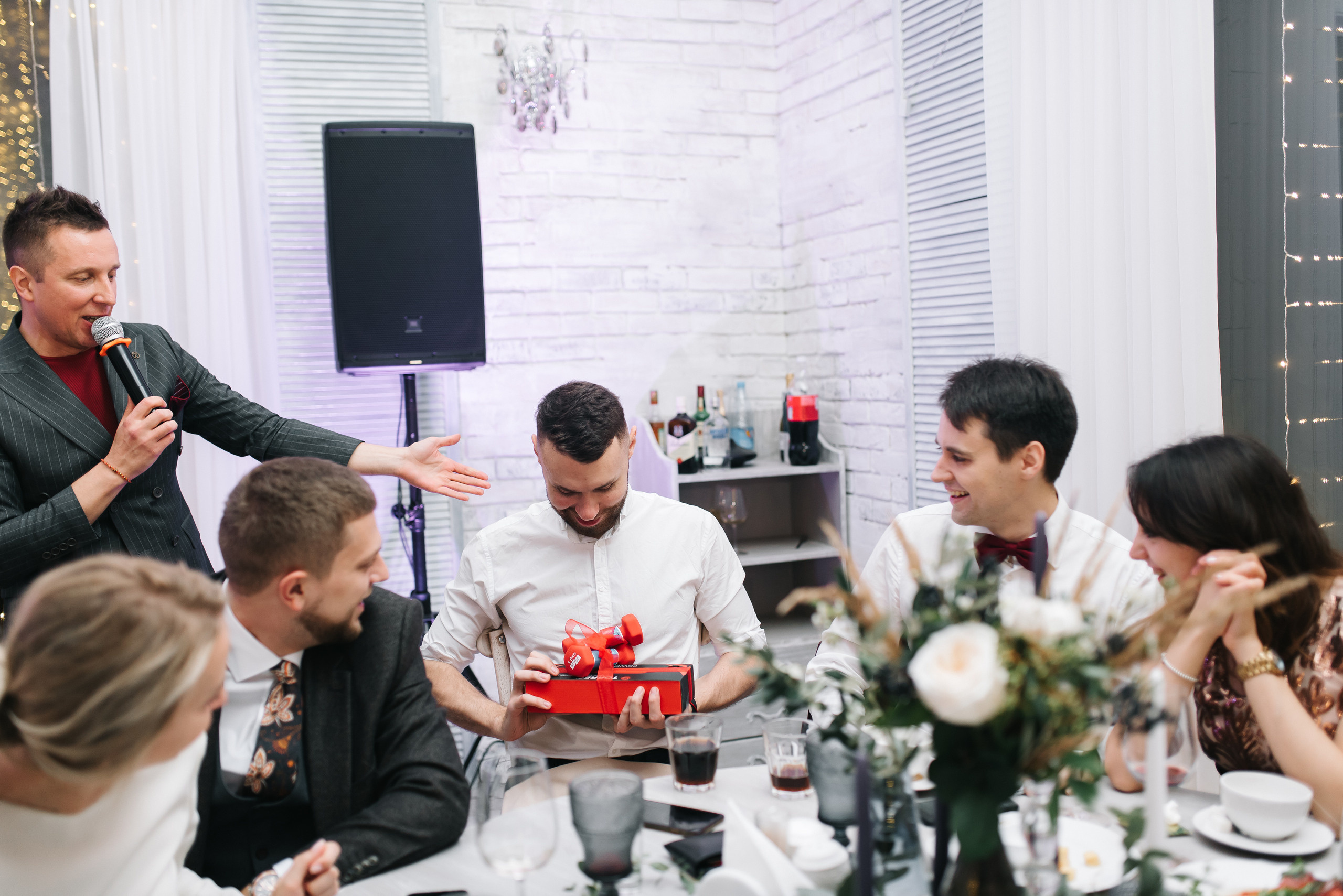 Влада + Сева. Ведущий на свадьбу в Москве Зубков Алексей