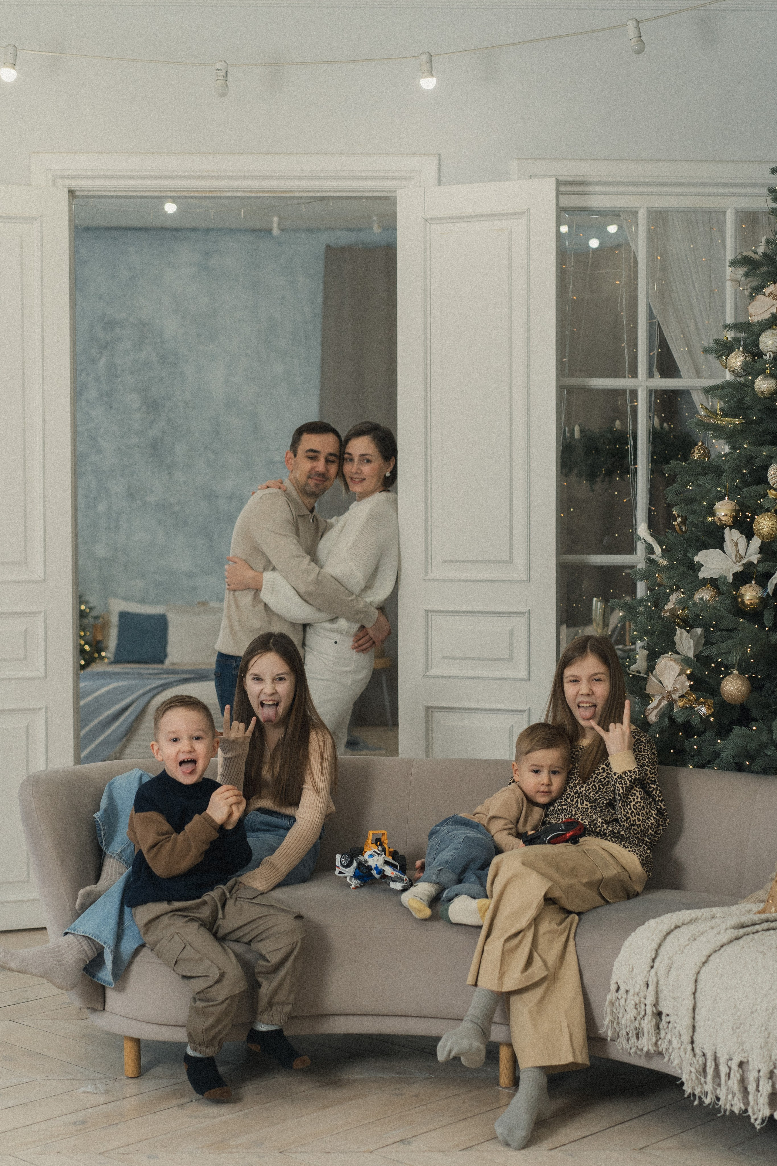 Фотосессия большой семьи. Студия ВиллаНина. Семейный фотограф Екатеринбург Татьяна Девятых