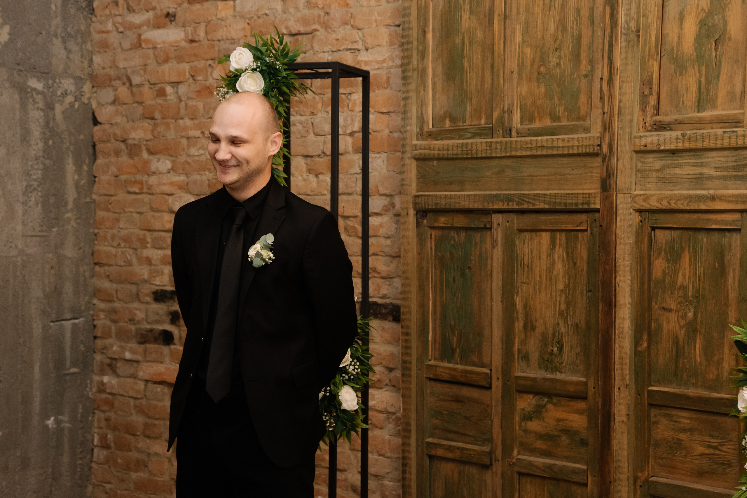 Цветочная локация. Свадебный фотограф Челябинск Полина Чеботарь