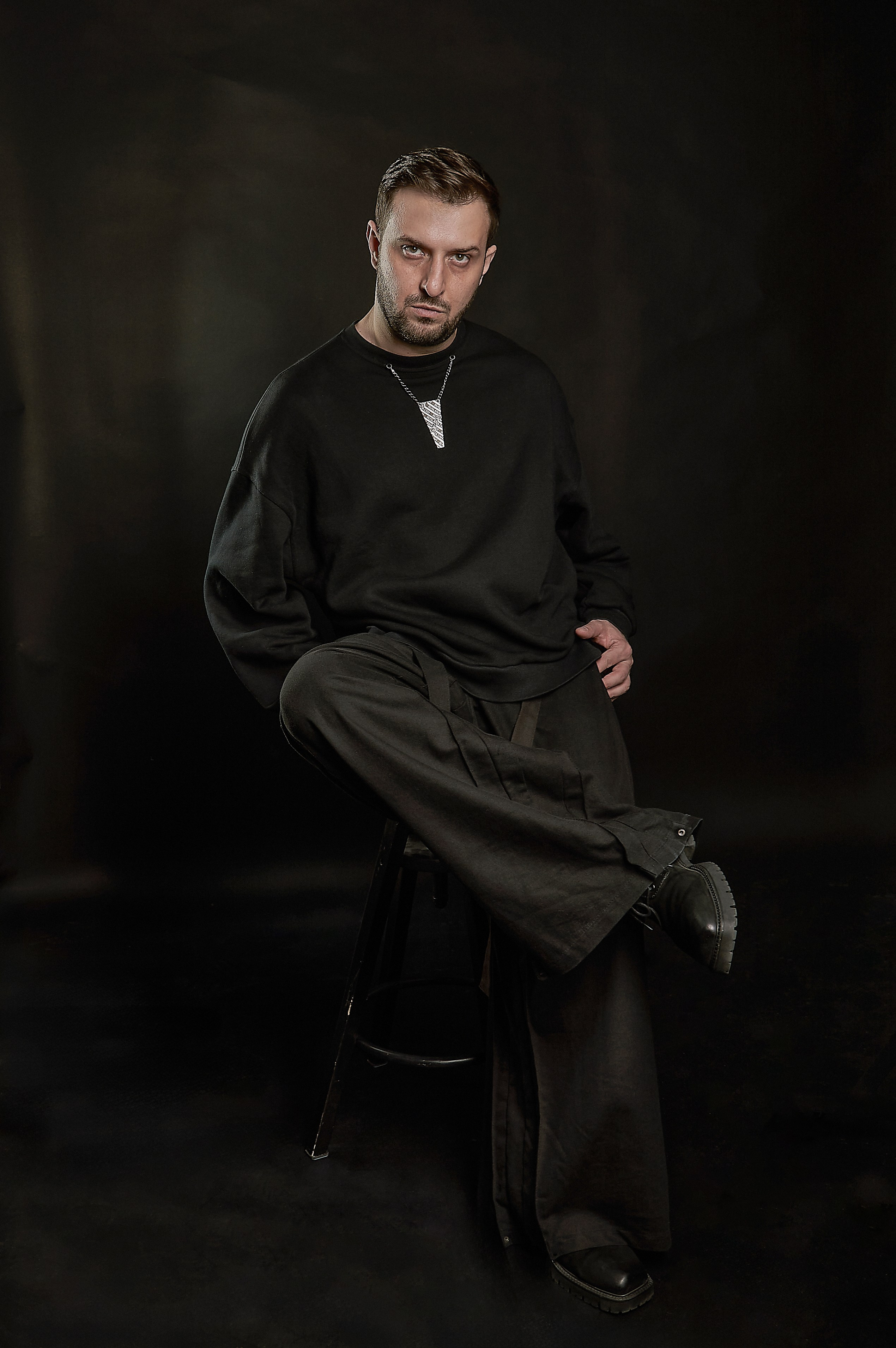 Творческая мужская фотосессия с Ярославом Михеевым