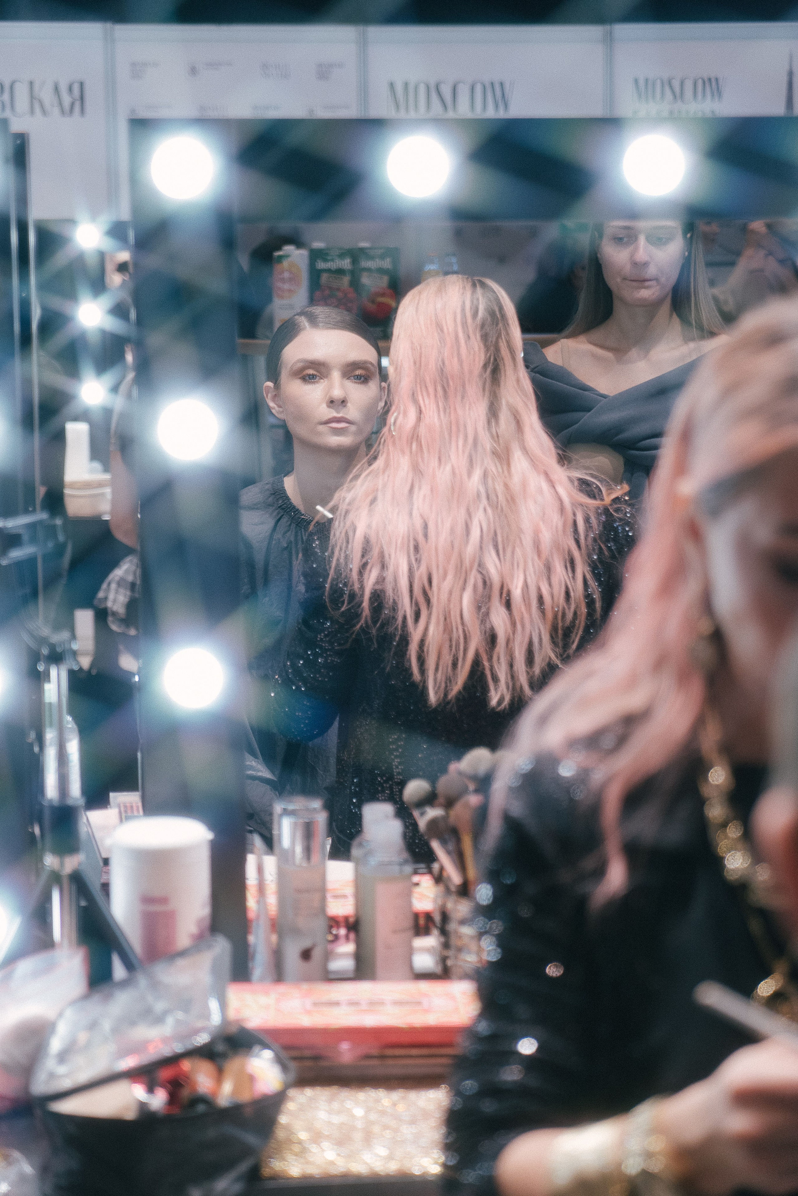 MFW backstage. Фотограф Владимир Тришин