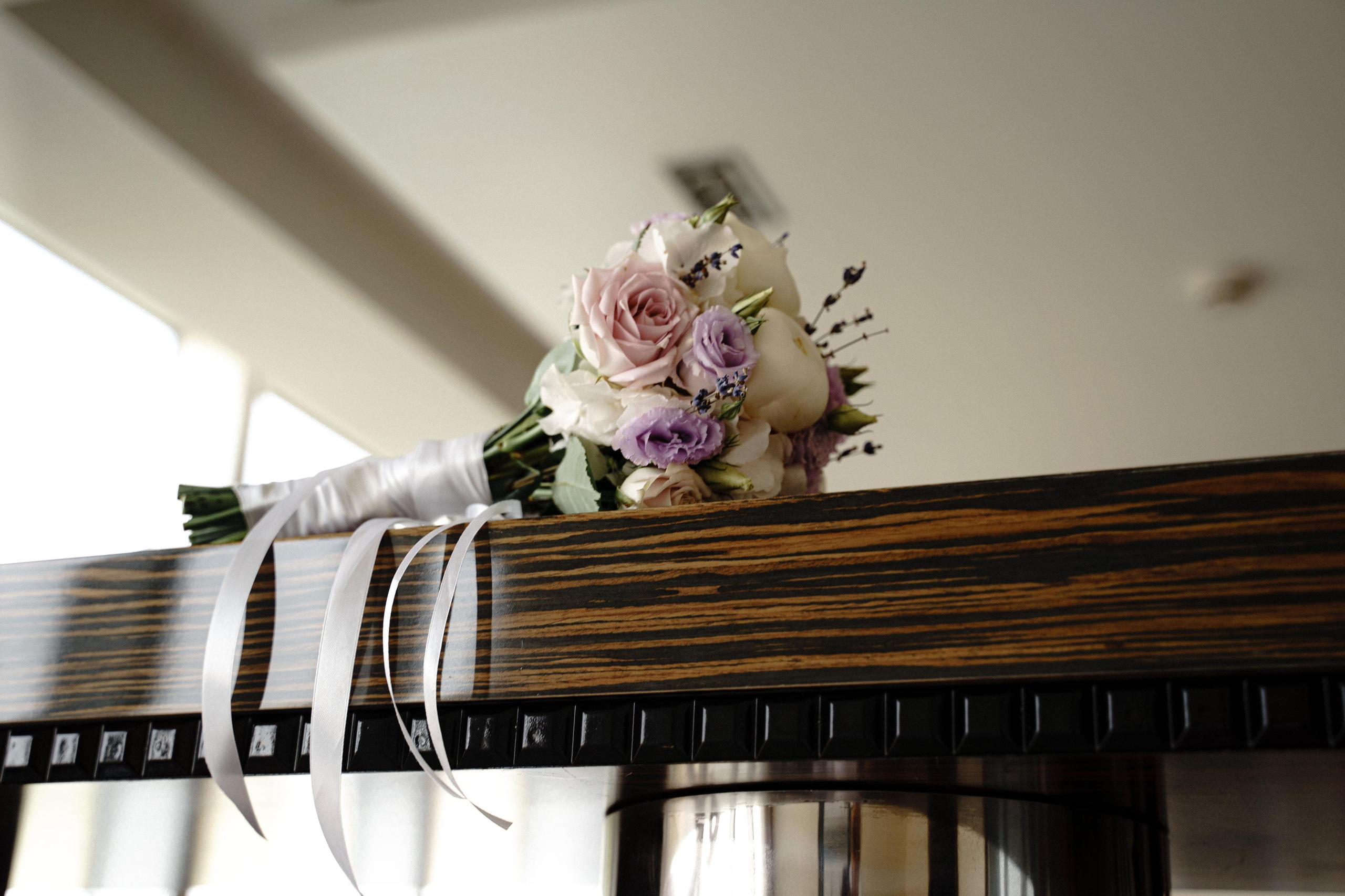 Свадебная фотосессия в отеле Crowne Plaza Moscow — World Trade Centre