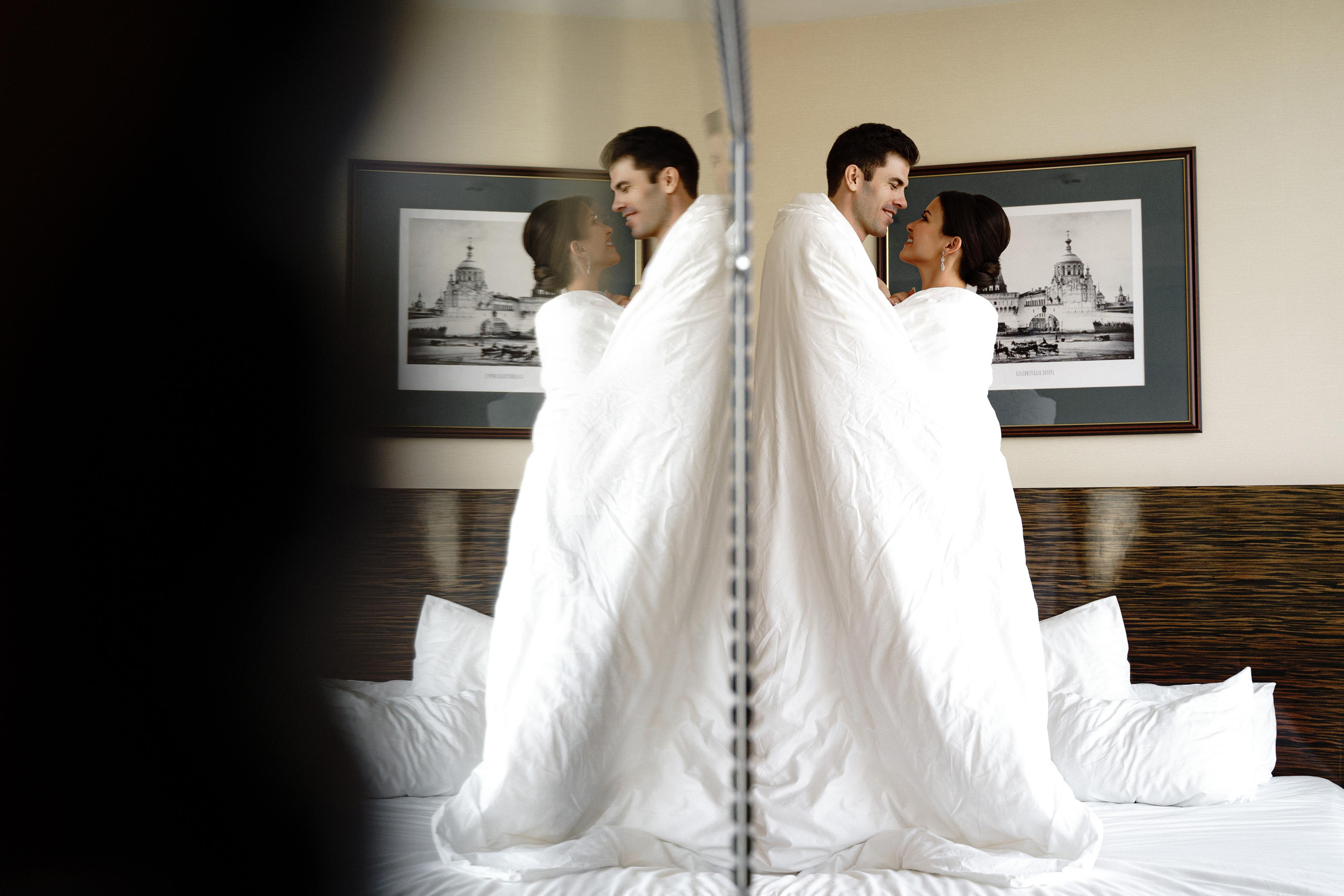 Свадебная фотосессия в отеле Crowne Plaza Moscow — World Trade Centre